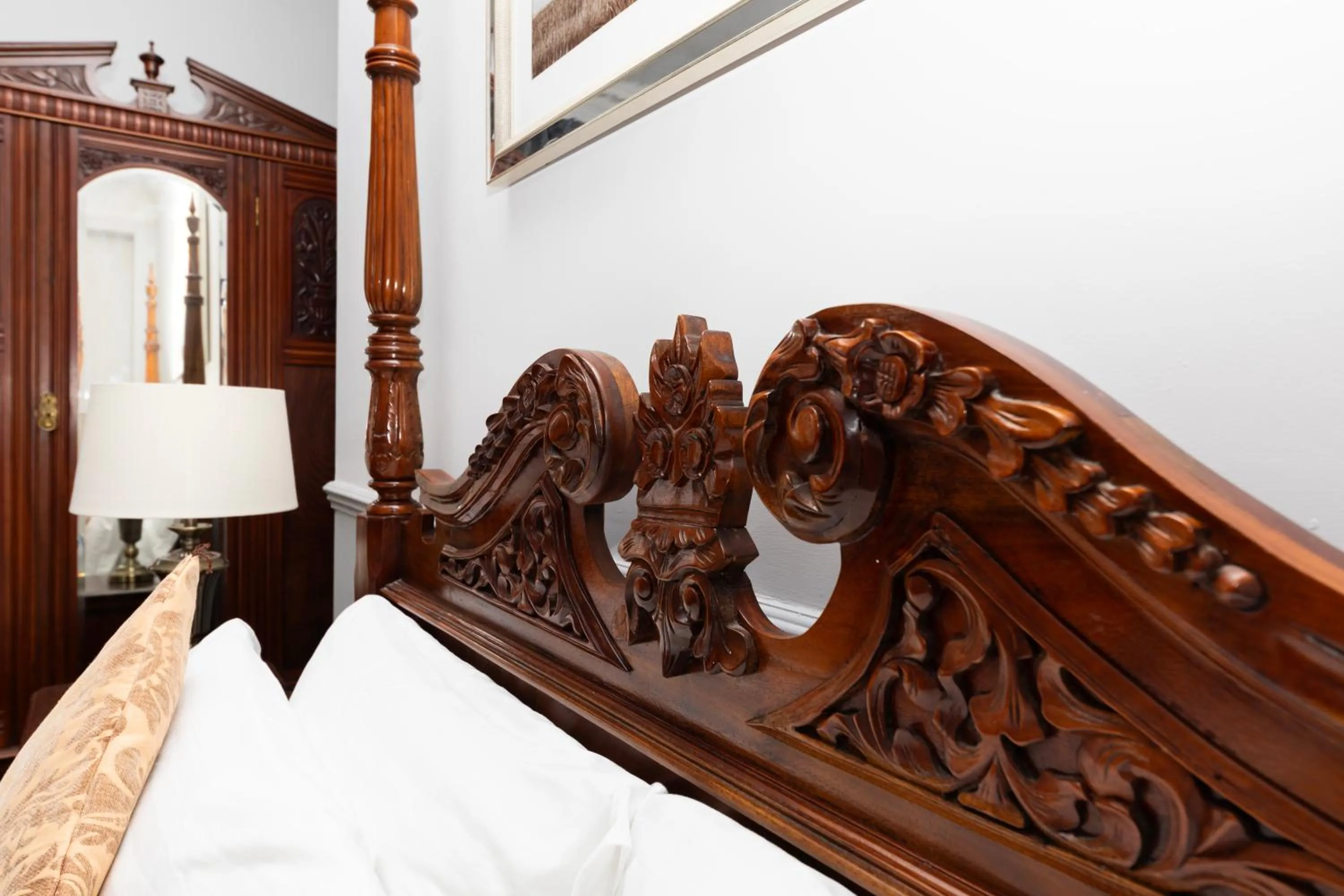 Bed in The Manor Hotel