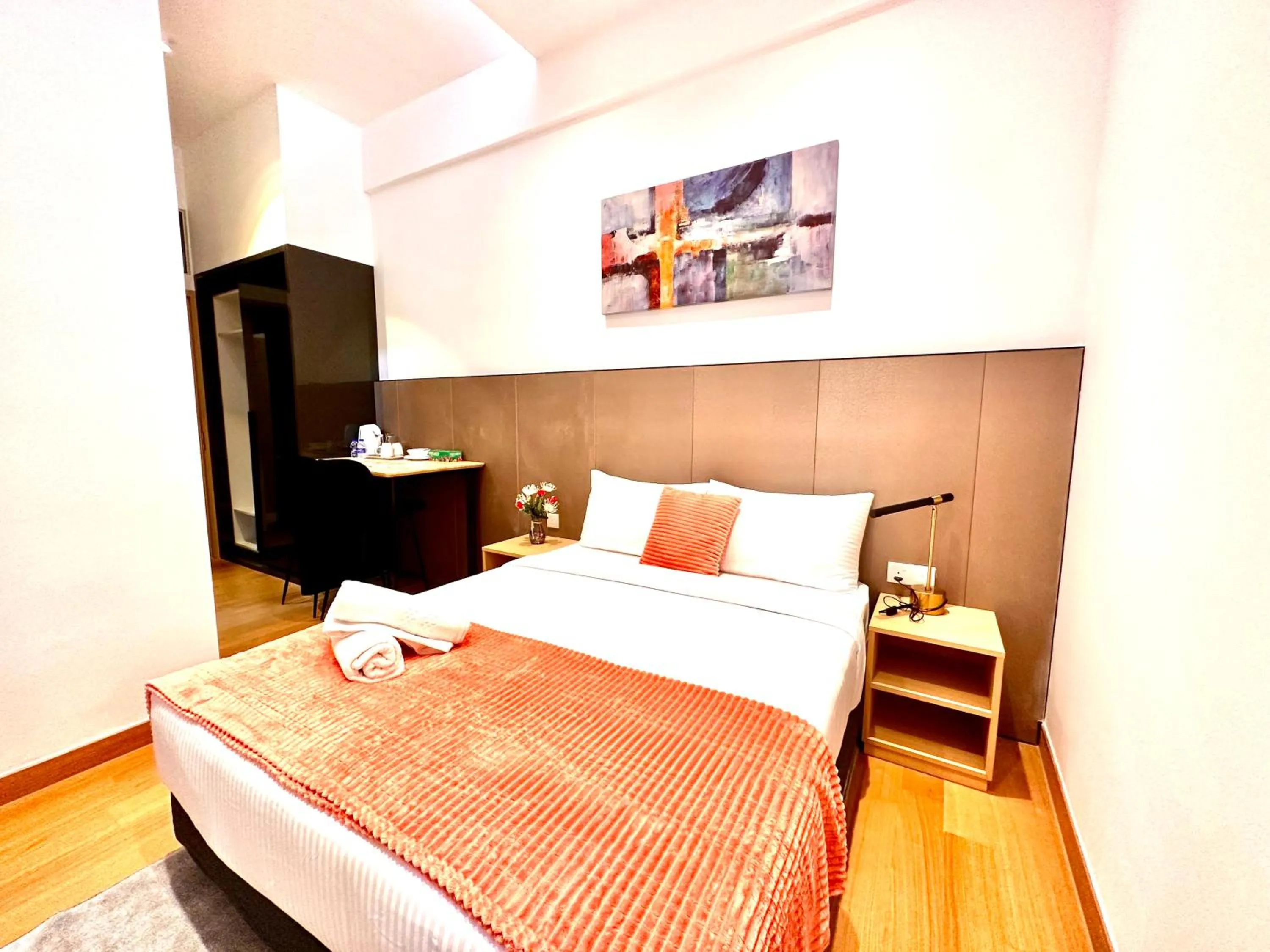 Bed in The Luxe Colony KLCC By AZHA