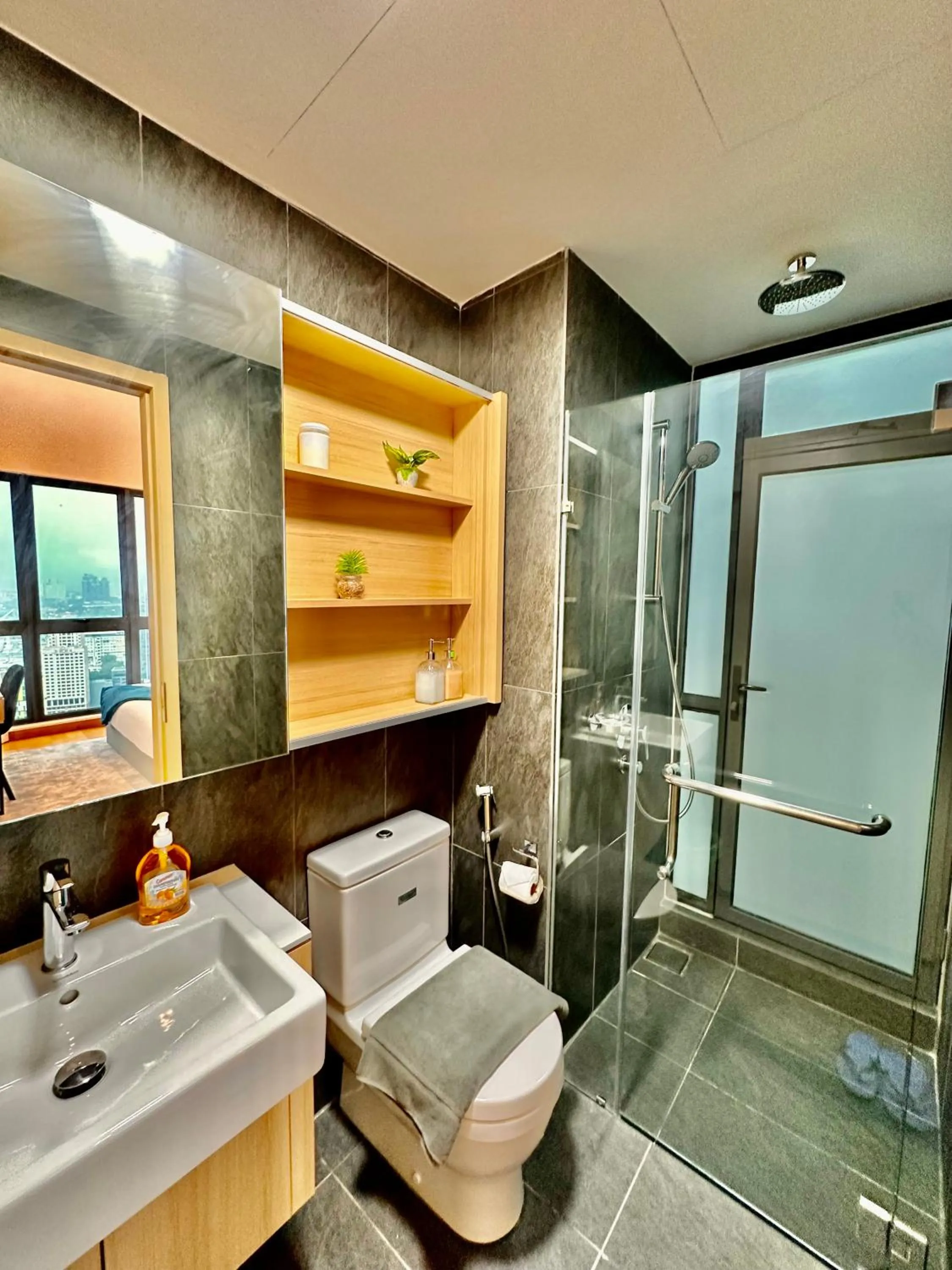 Shower in The Luxe Colony KLCC By AZHA