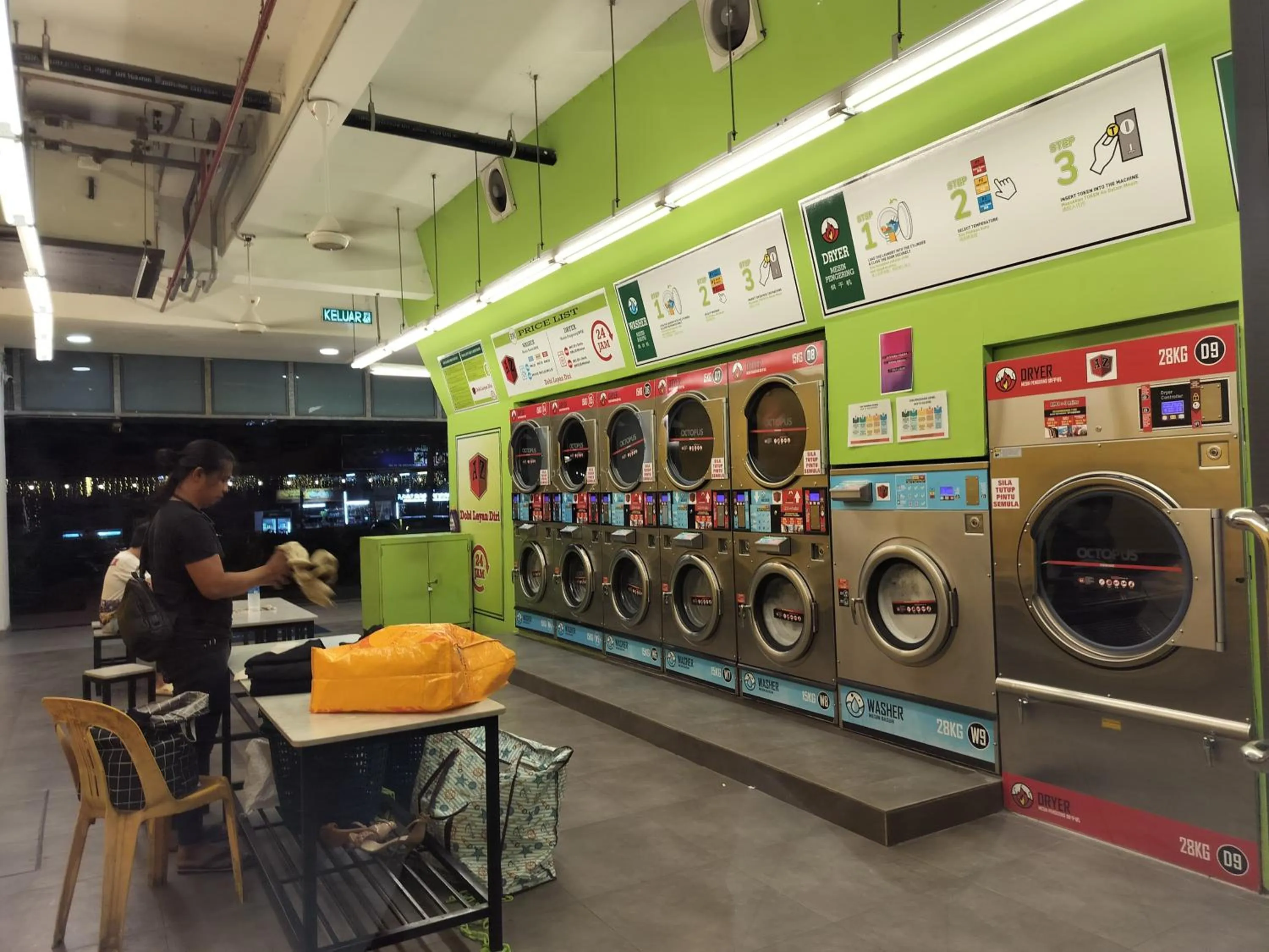 People in The Luxe Colony KLCC By AZHA