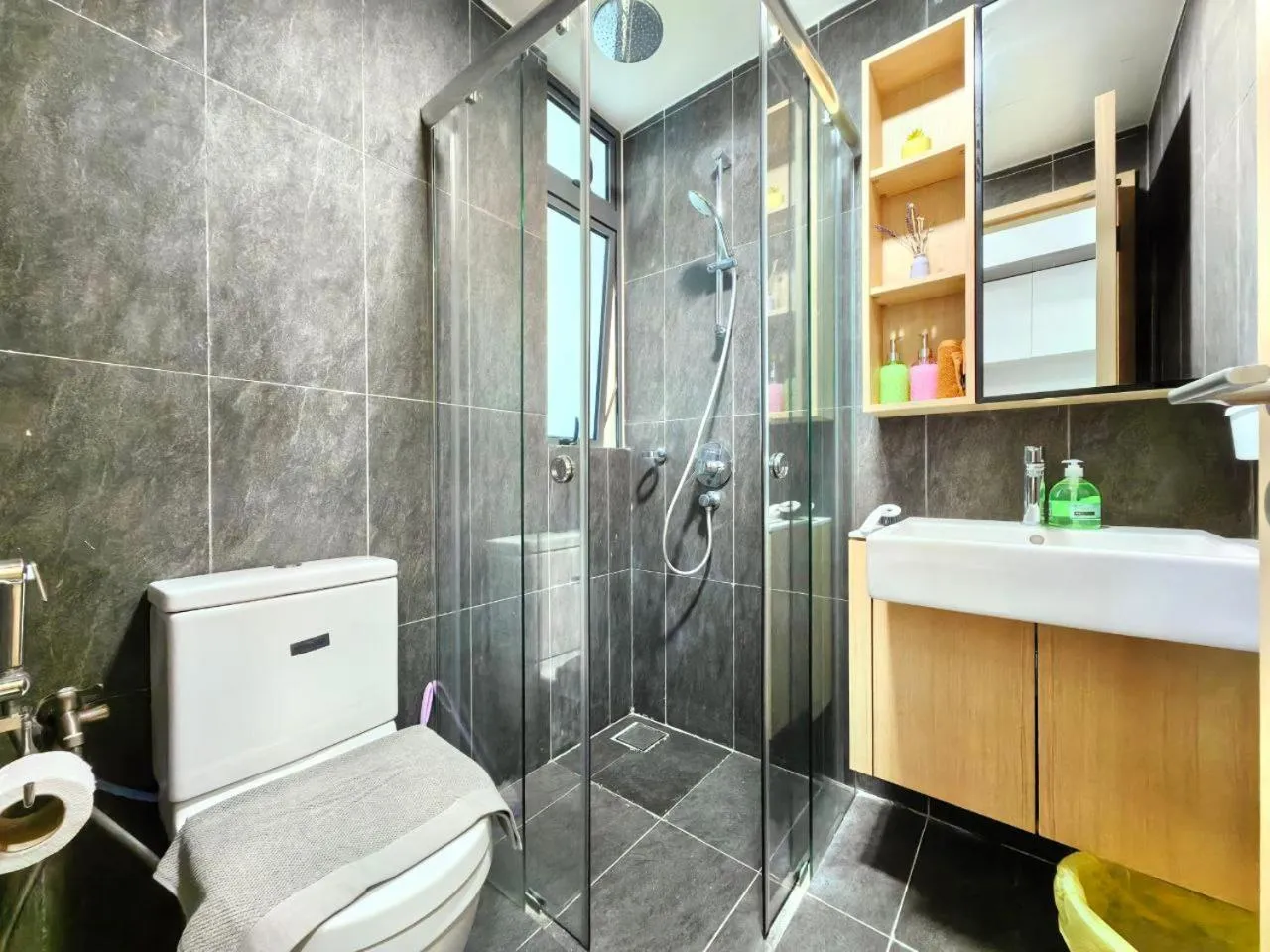 Shower in The Luxe Colony KLCC By AZHA