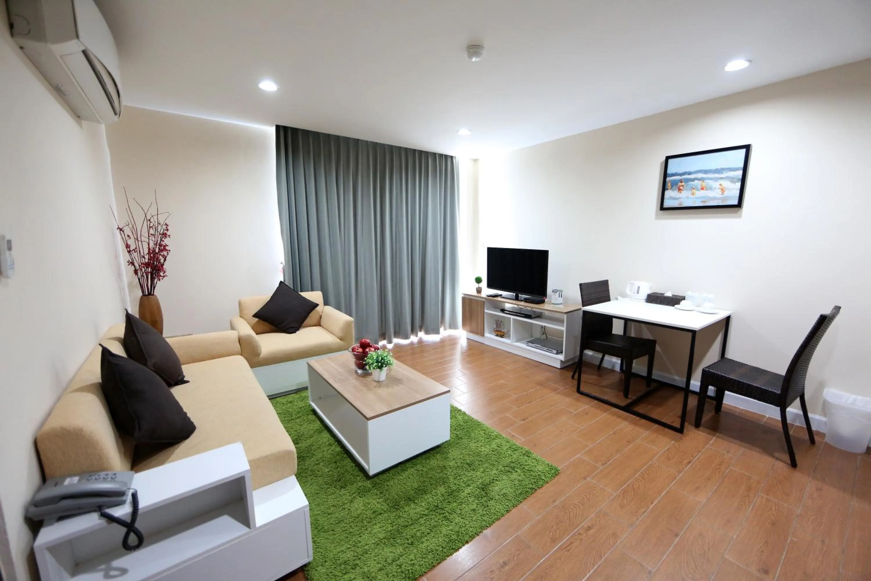 TV and multimedia in BBG Seaside Luxurious Service Apartment