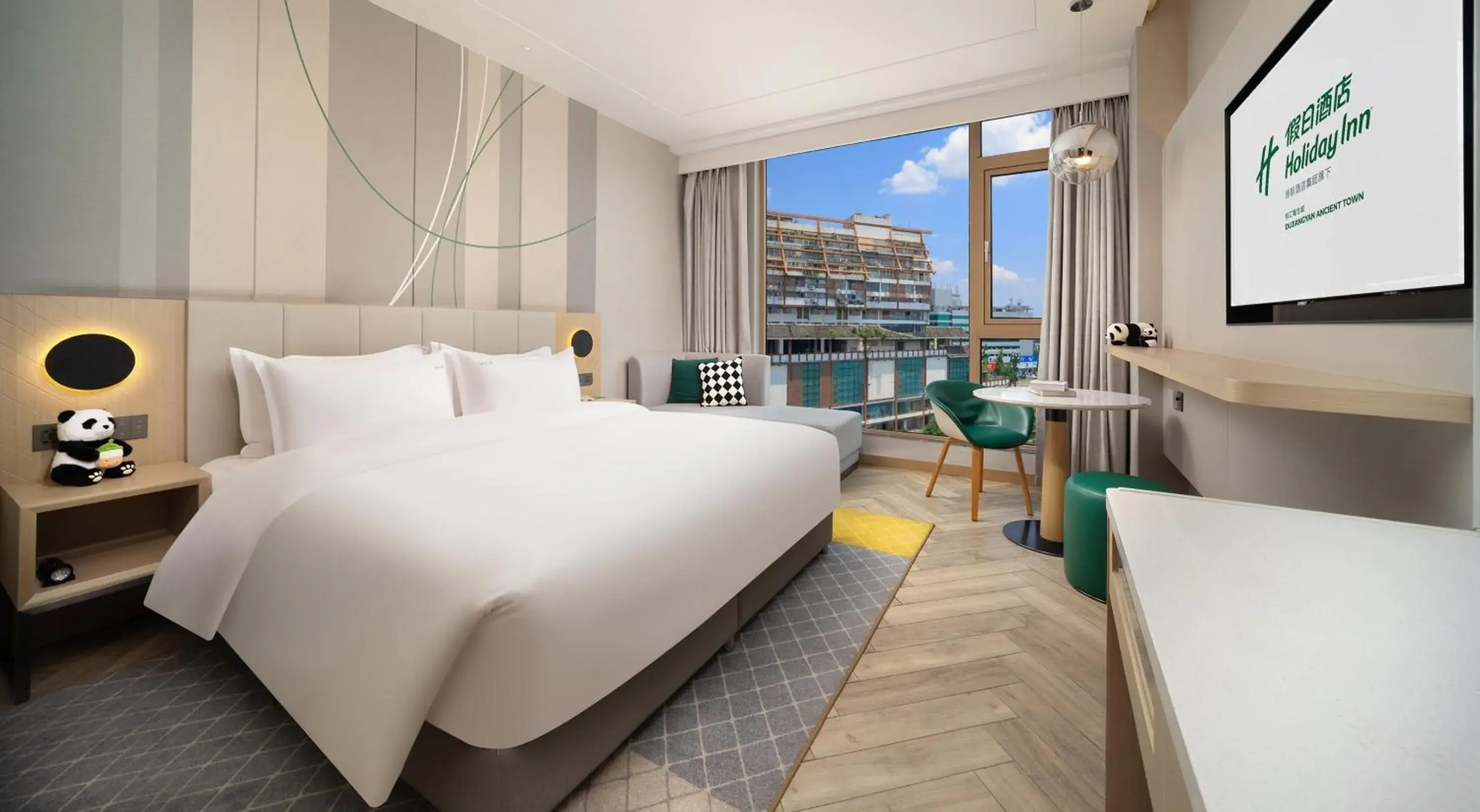 Standard Room in Holiday Inn Dujiangyan Ancient Town by IHG Standard Room in Holiday Inn Dujiangyan Ancient Town by IHG