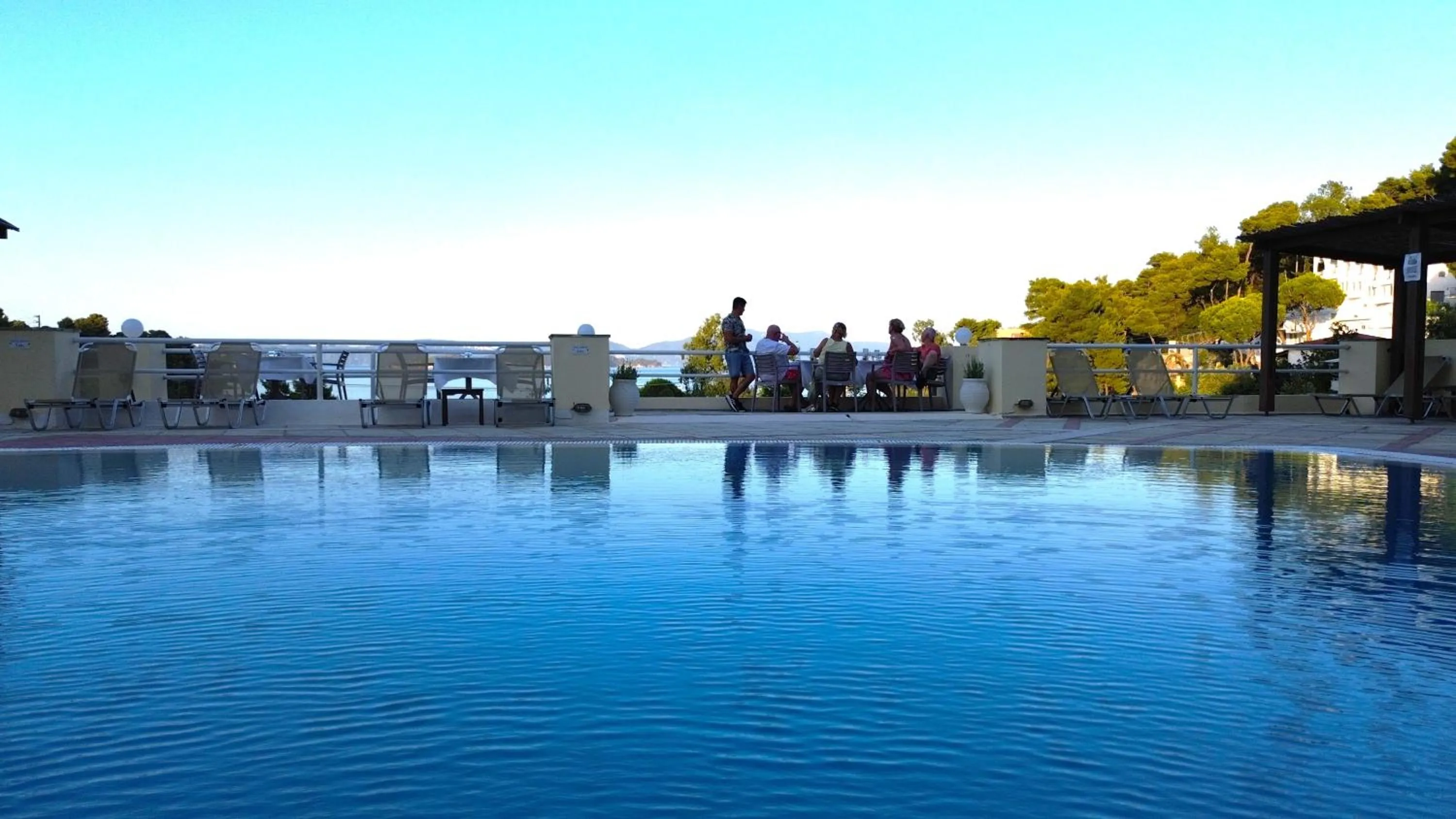 Restaurant/places to eat in Kanapitsa Mare Hotel