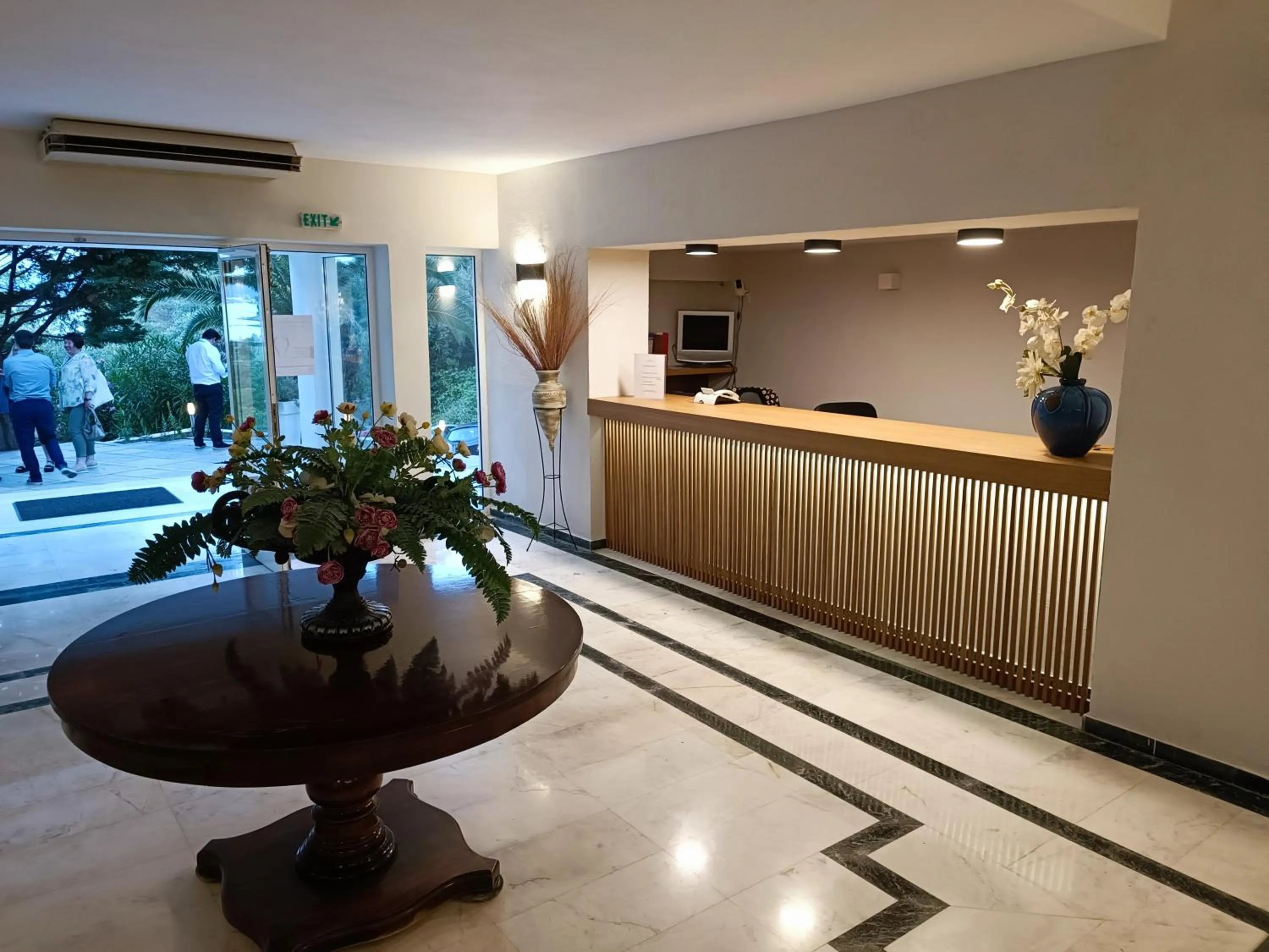 Lobby or reception in Kanapitsa Mare Hotel