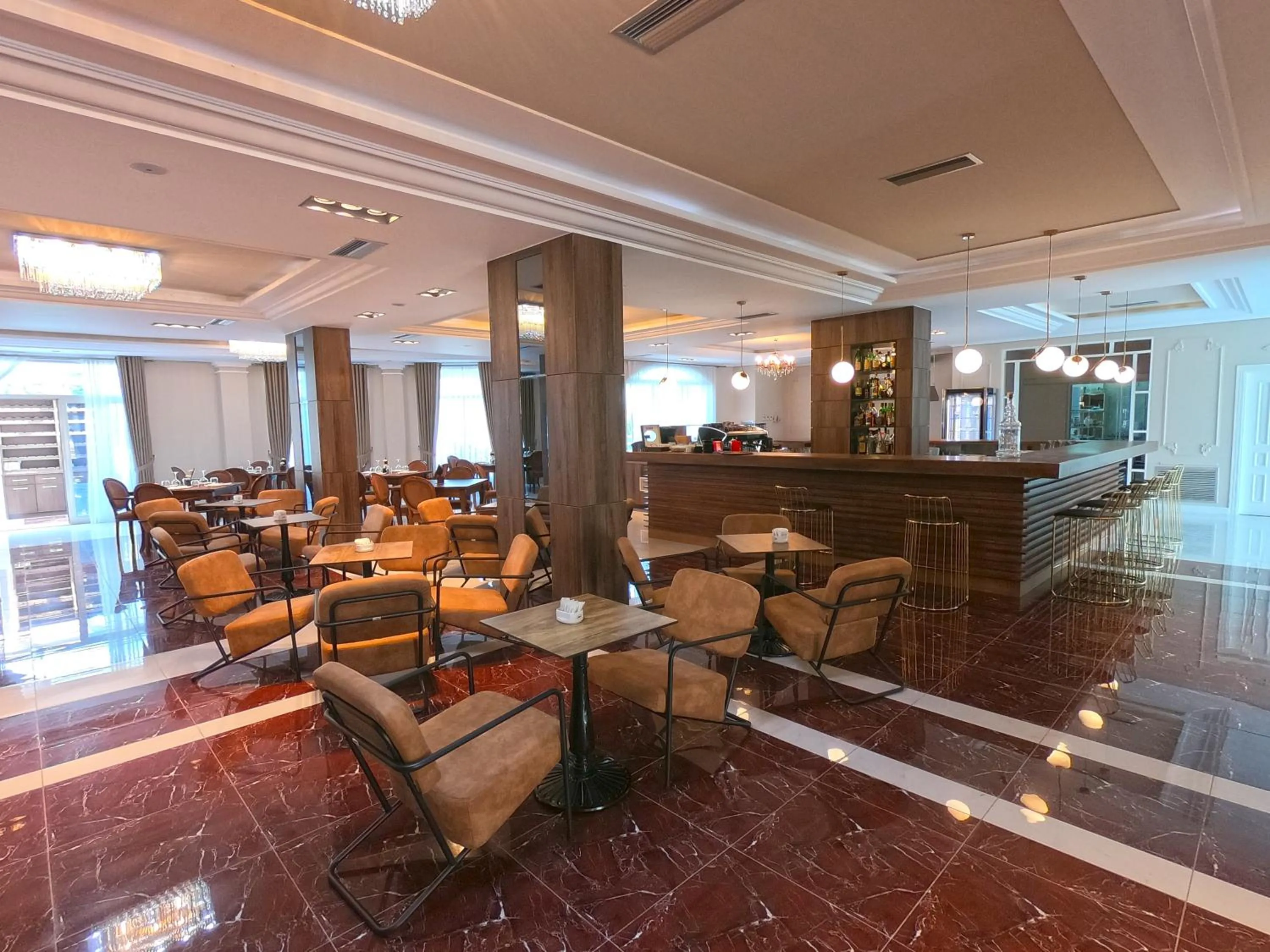 Lounge or bar in Gardenland Resort