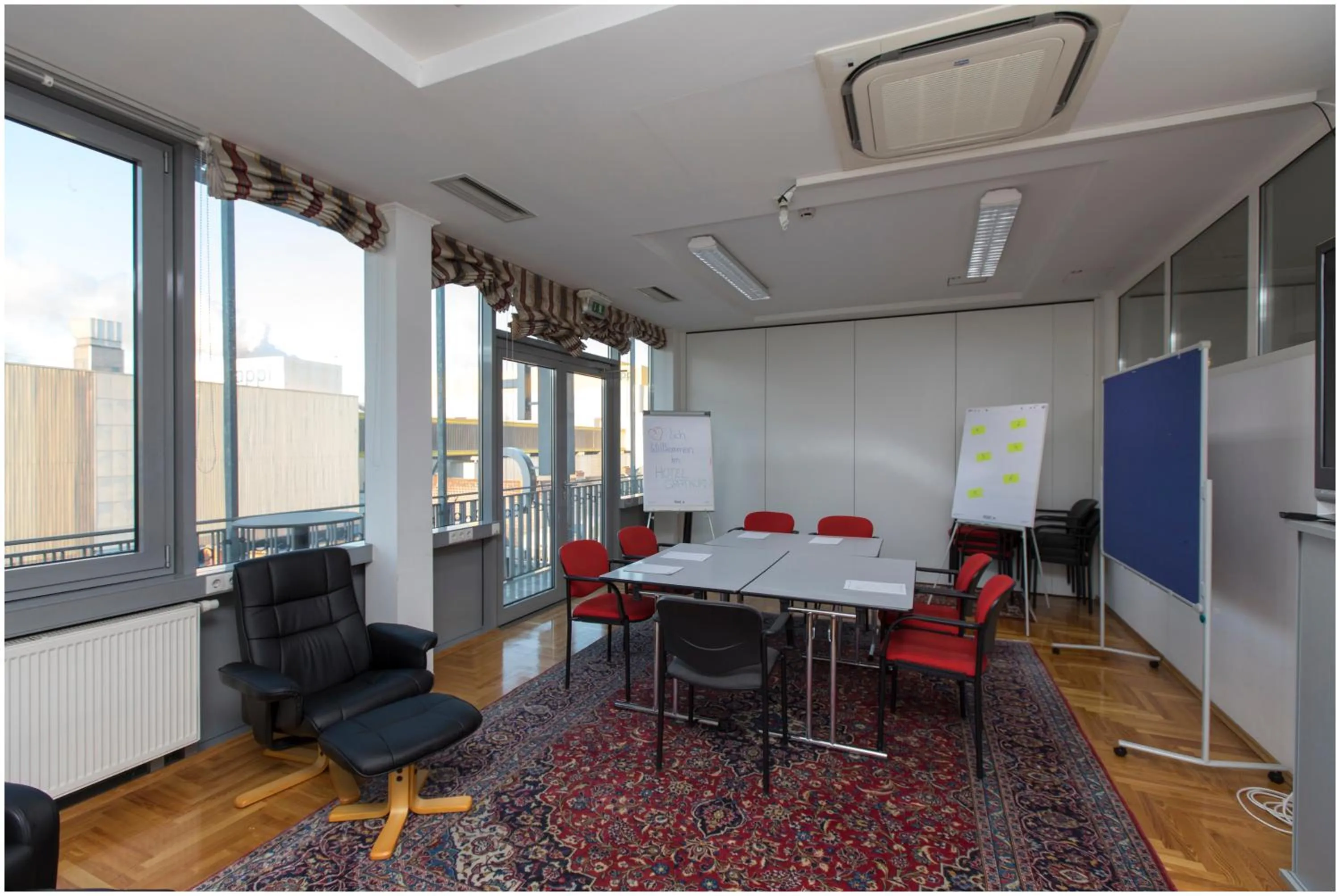 Business facilities in Hotel Gratkorn - "Bed & Breakfast"