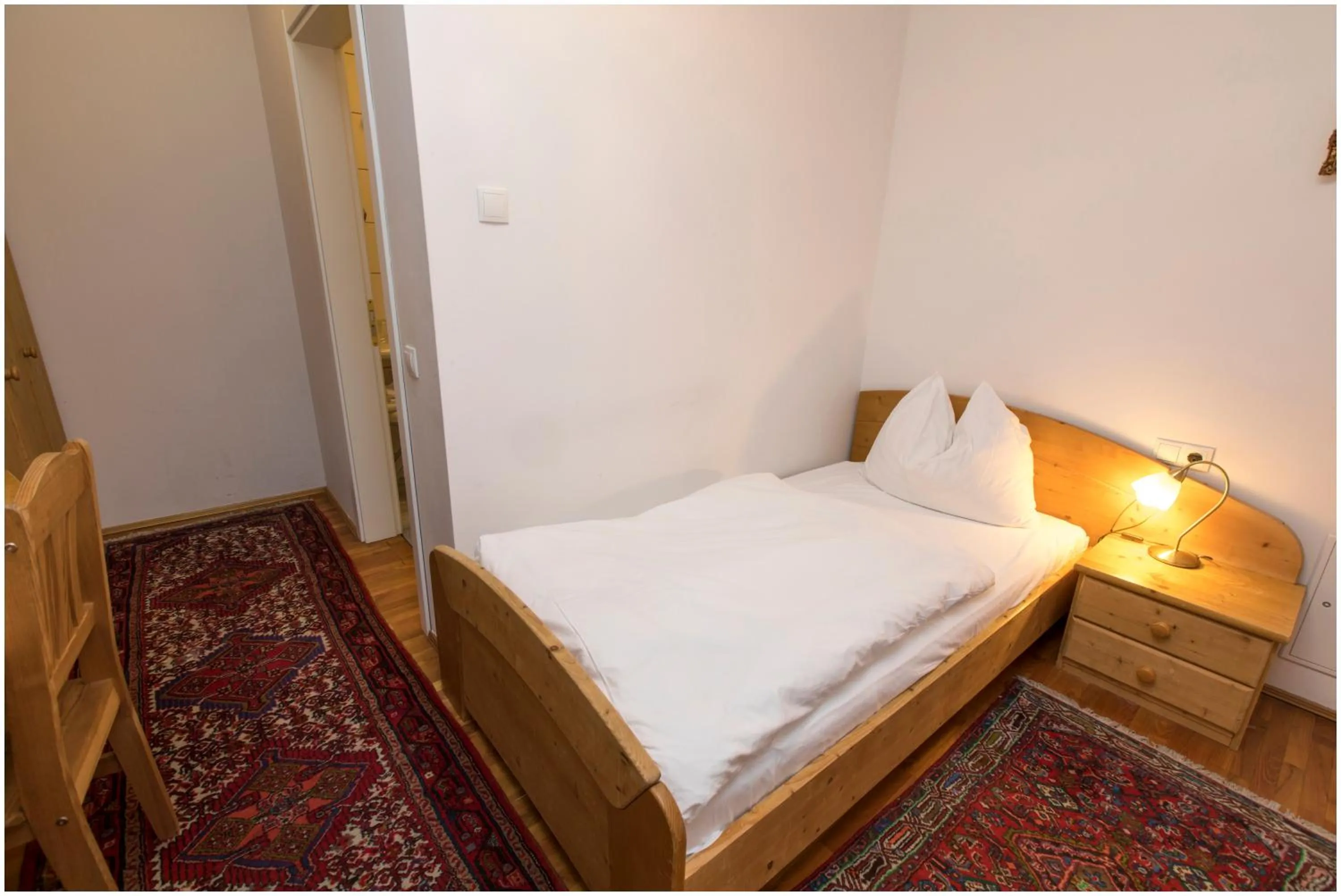 Bed in Hotel Gratkorn - "Bed & Breakfast"