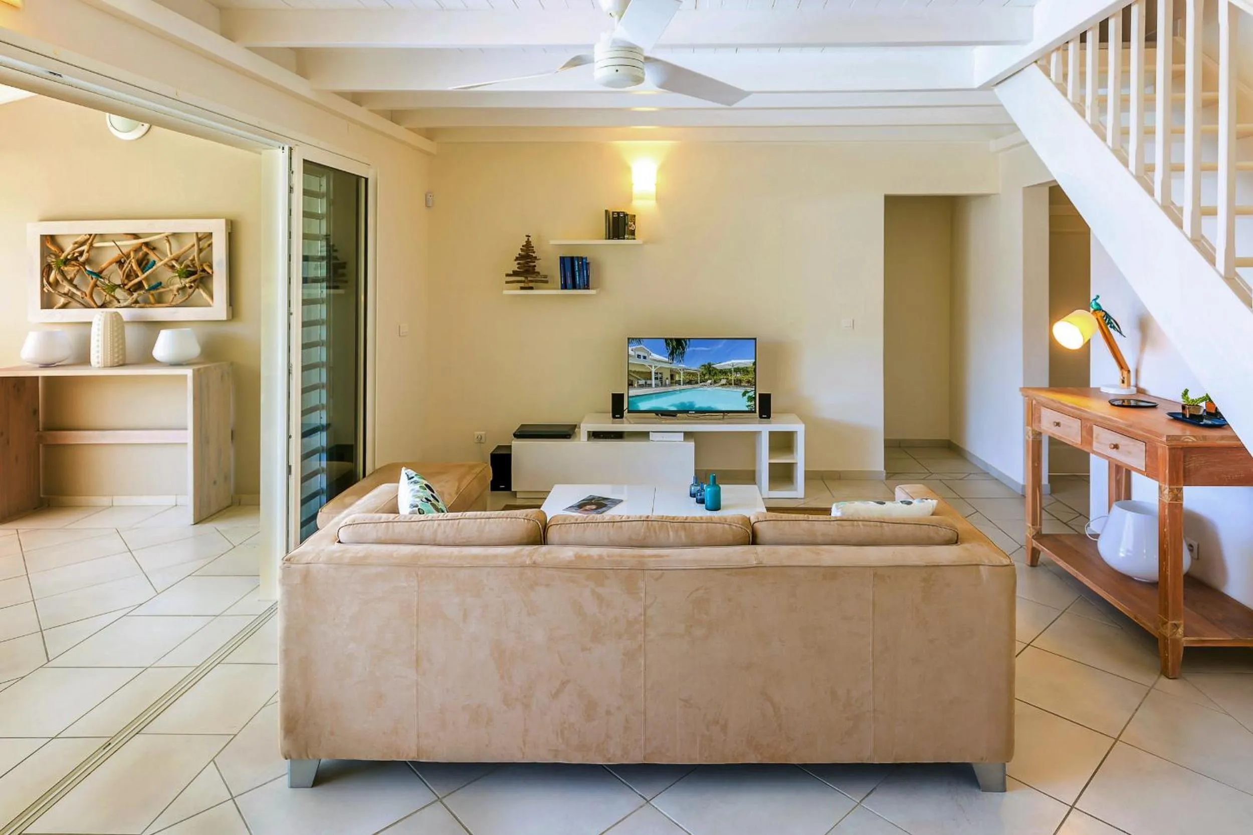 TV and multimedia in Villas Palm