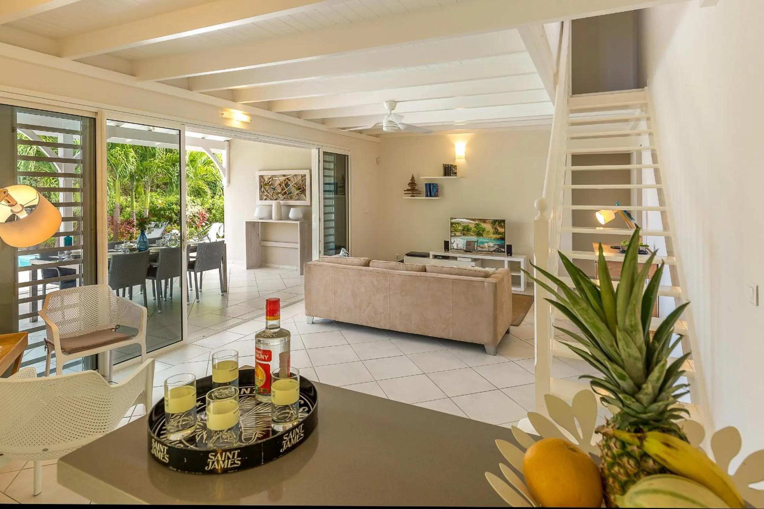 TV and multimedia in Villas Palm