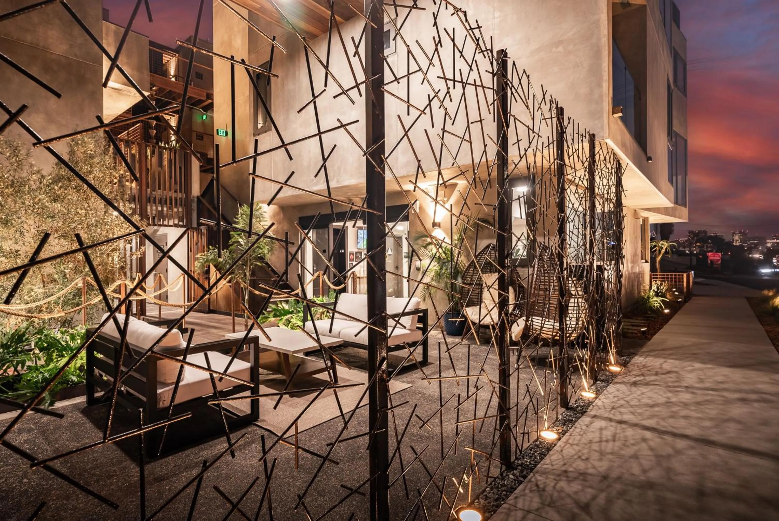 City24 Condo Hotel Little Italy Mission Hills