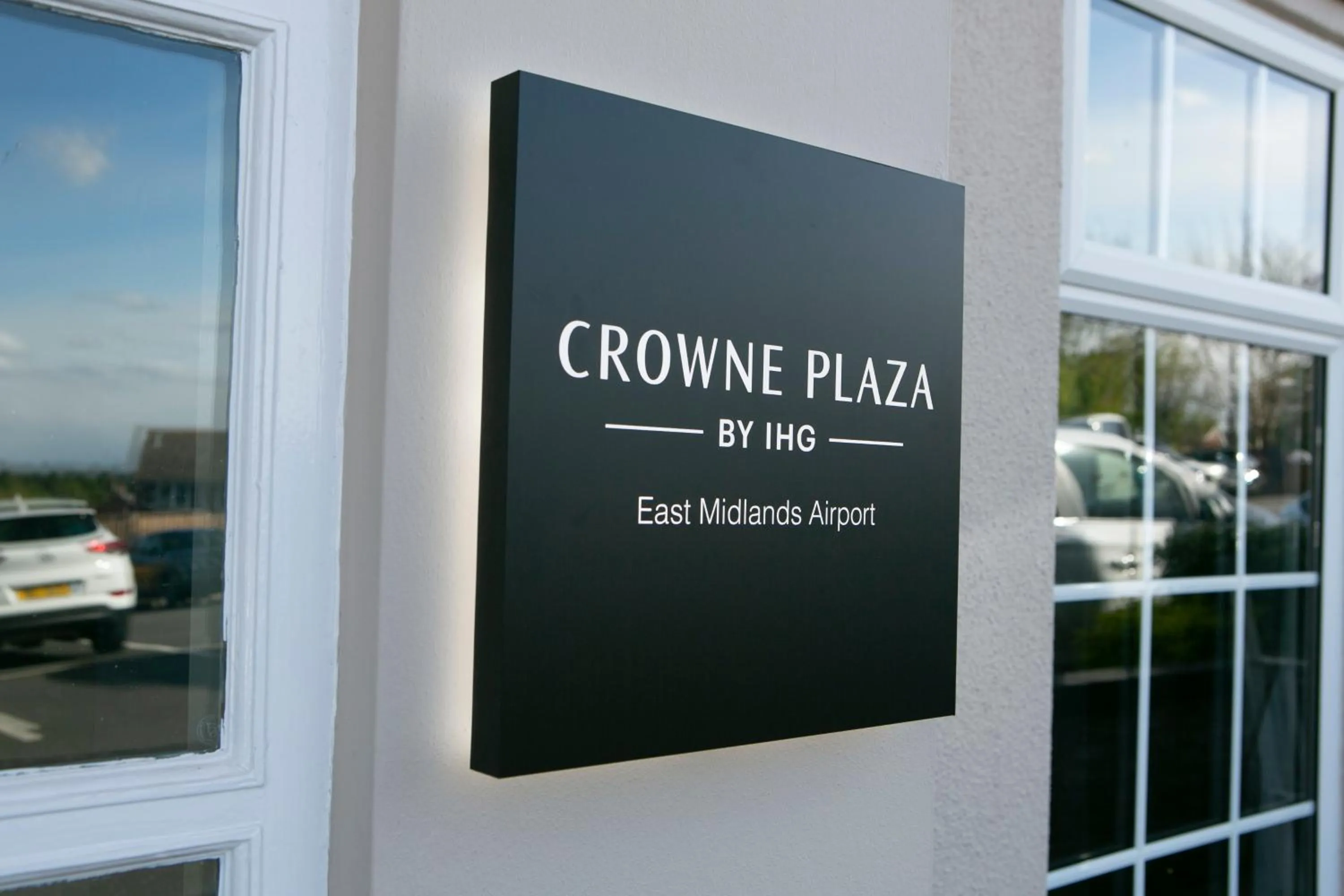 Property building in Crowne Plaza East Midlands Airport by IHG