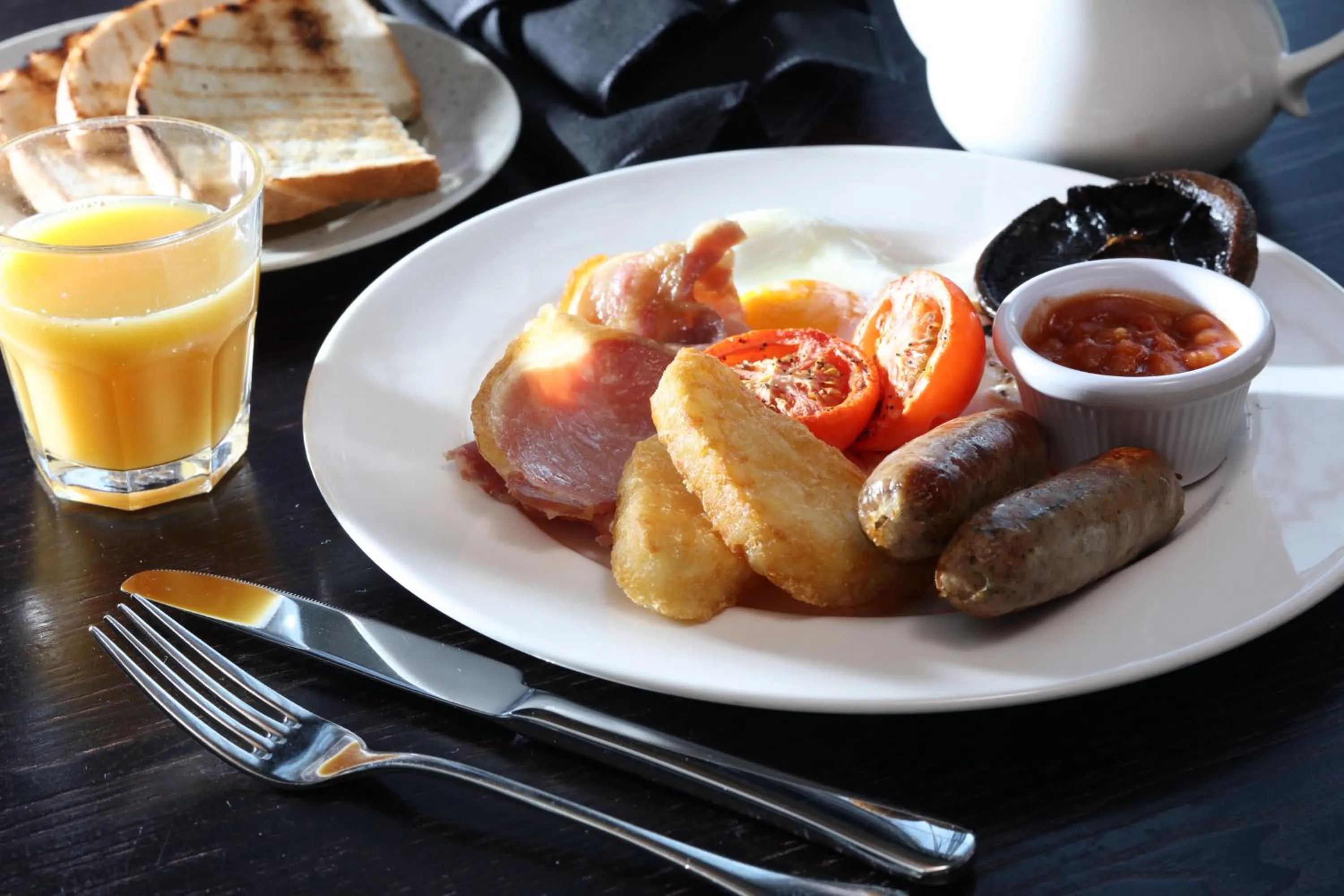Buffet breakfast in Crowne Plaza East Midlands Airport by IHG