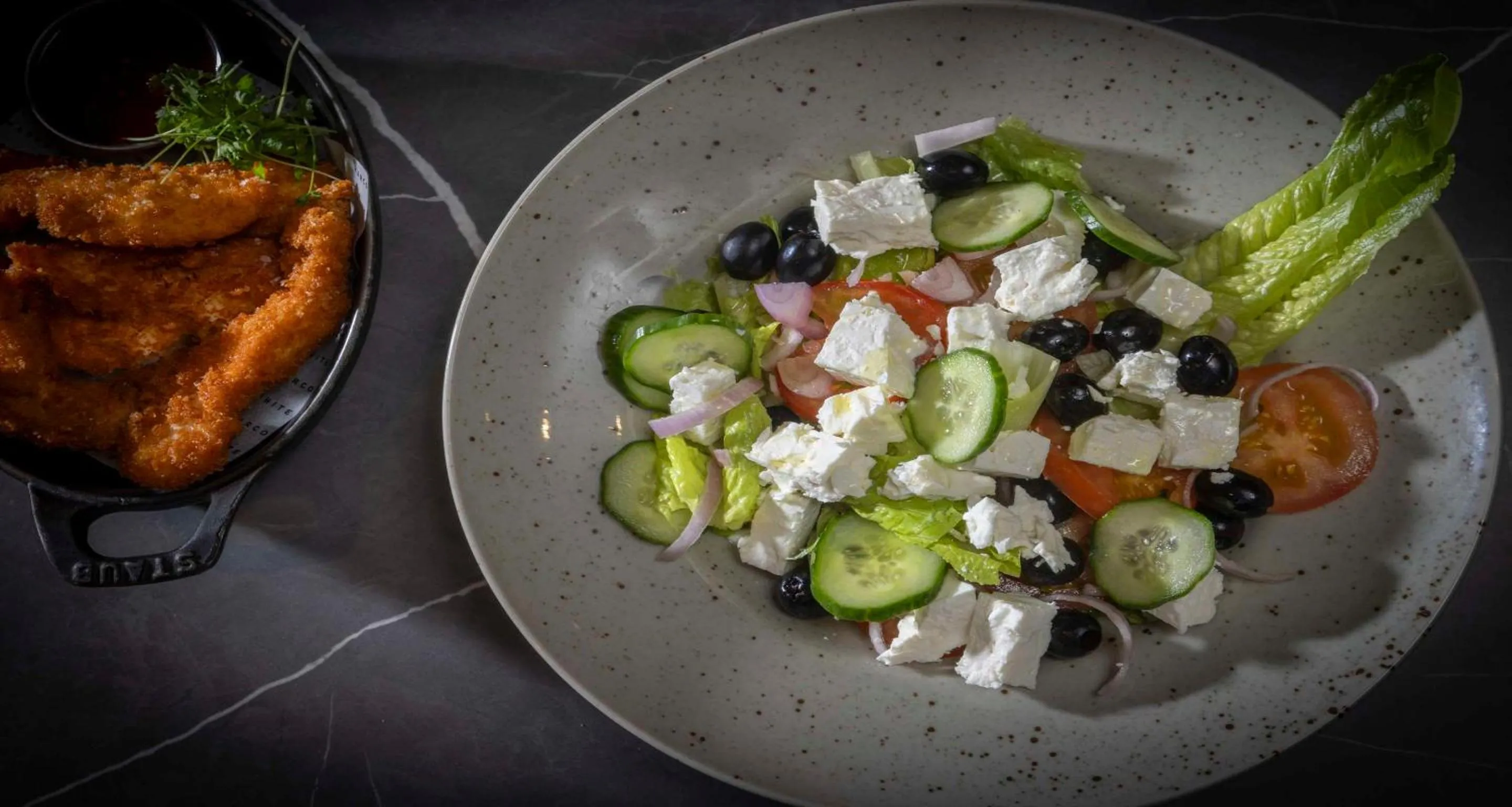 Restaurant/places to eat in Crowne Plaza East Midlands Airport by IHG