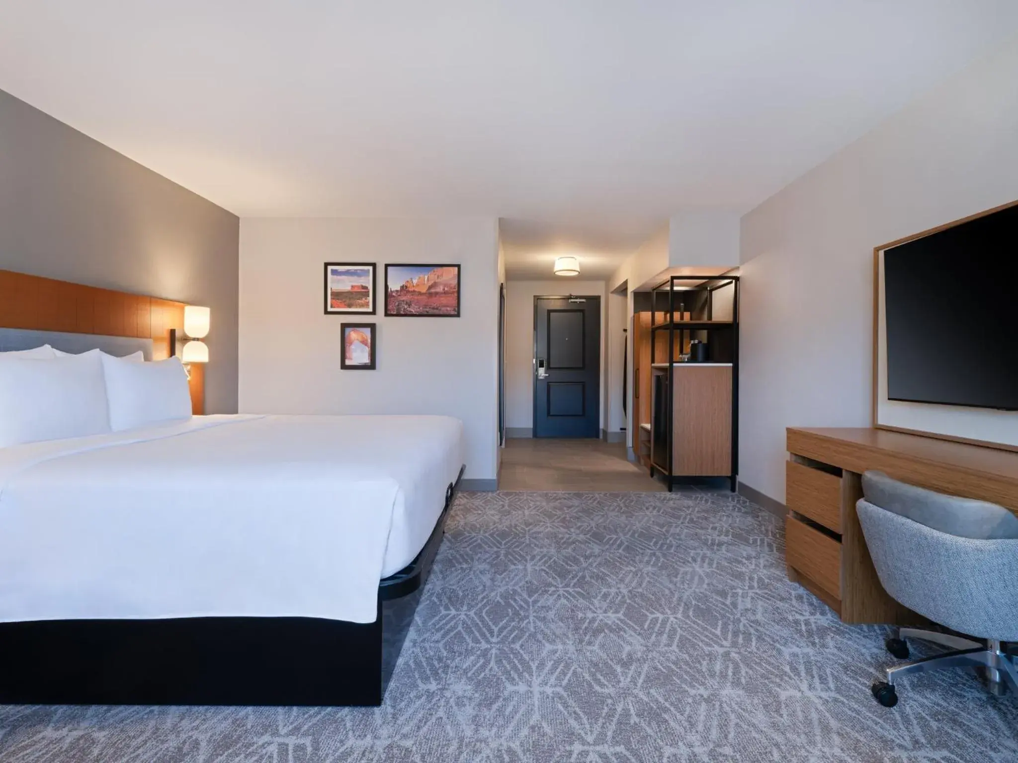 Standard King Room in voco Moab by IHG Standard King Room in voco Moab by IHG