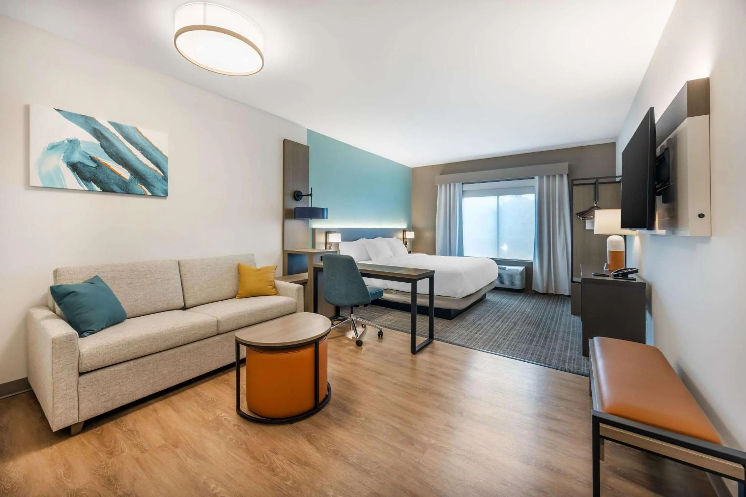 Bedroom in Comfort Inn & Suites Nashville Bellevue