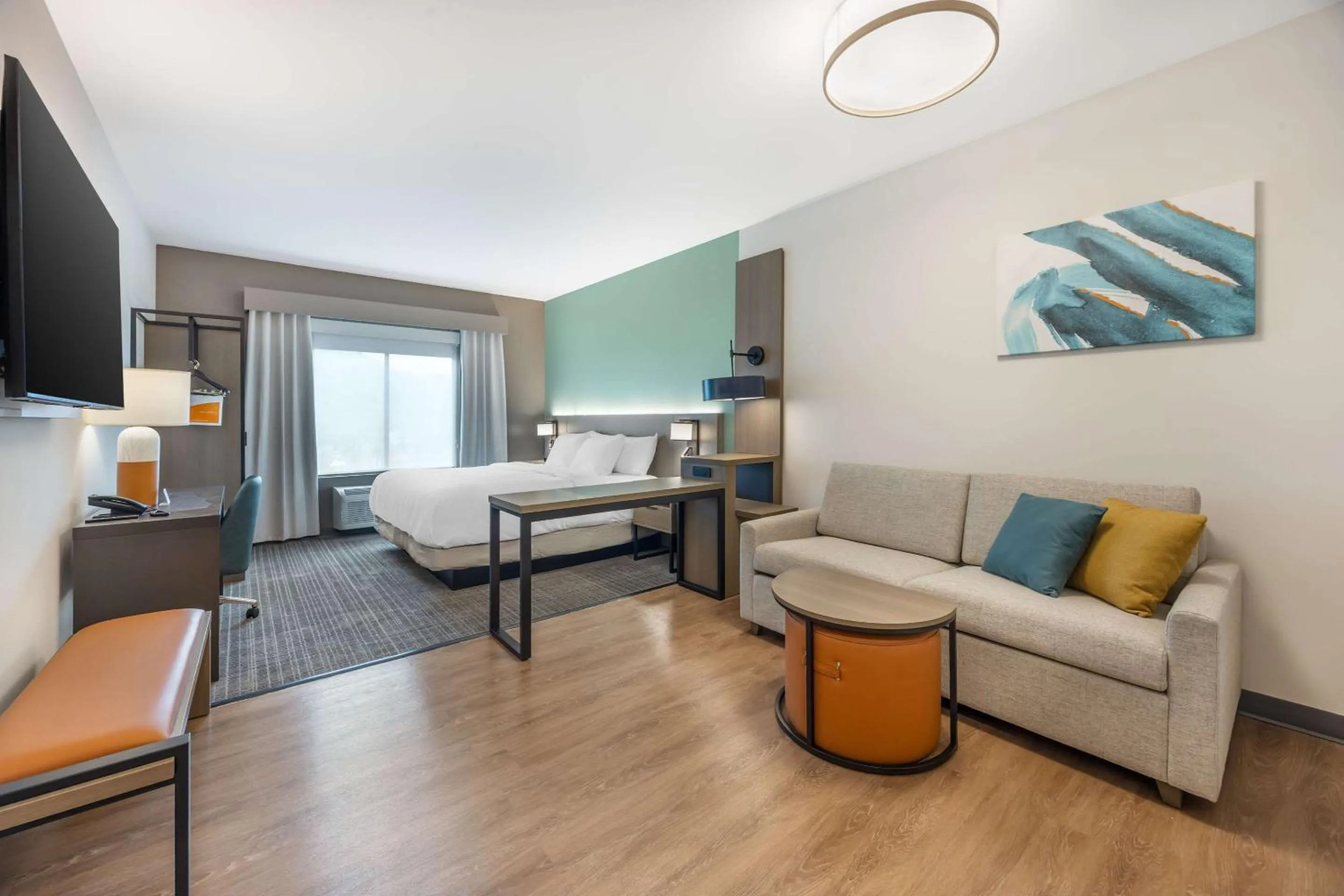 Bedroom in Comfort Inn & Suites Nashville Bellevue