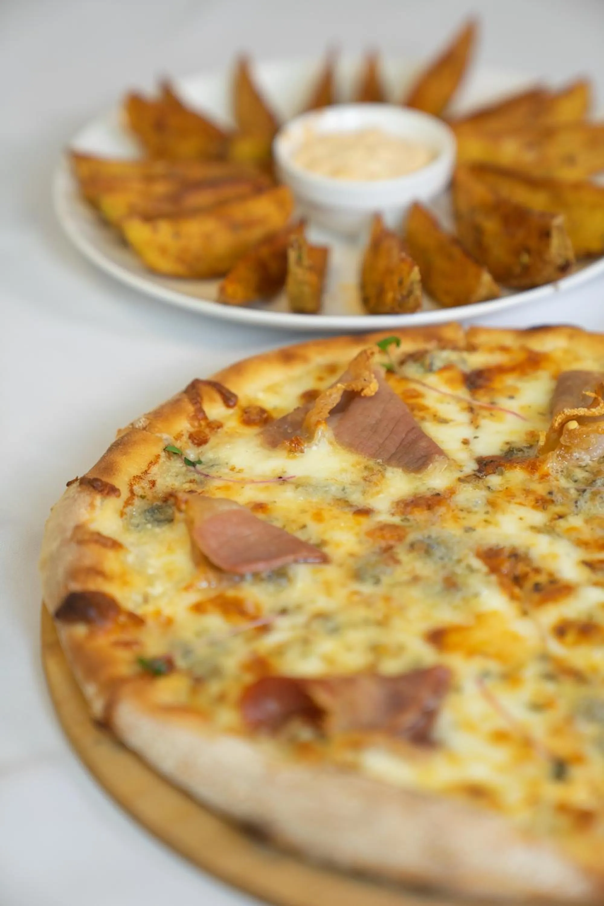 Restaurant/places to eat in Emerald Borjomi Hotel