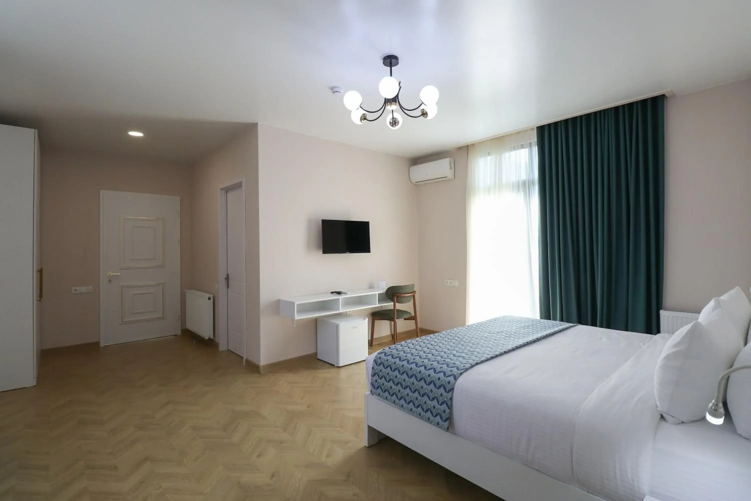Triple Room with Balcony in Emerald Borjomi Hotel Triple Room with Balcony in Emerald Borjomi Hotel