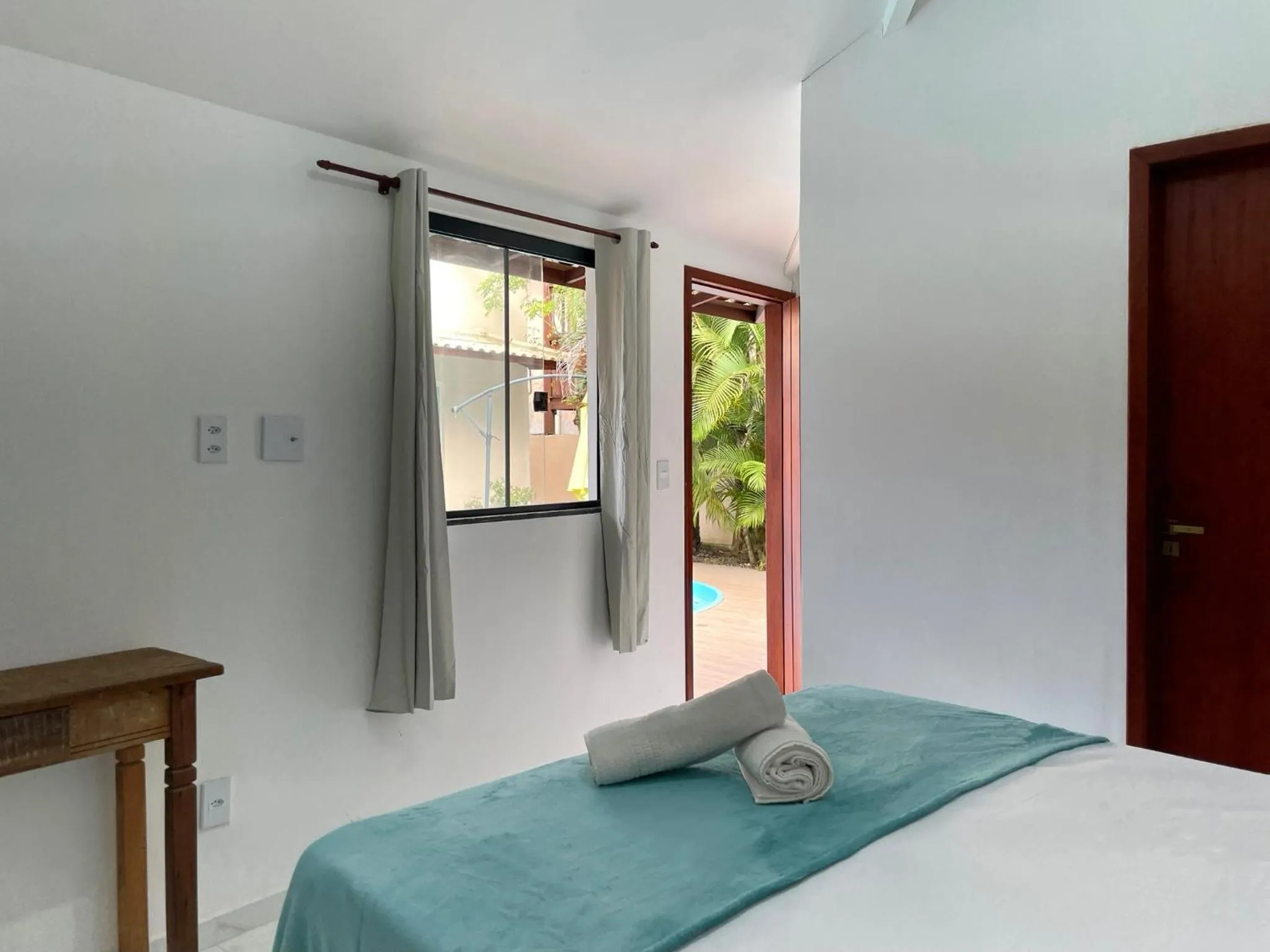 Photo of the whole room, Bed in Do Adriano Suites