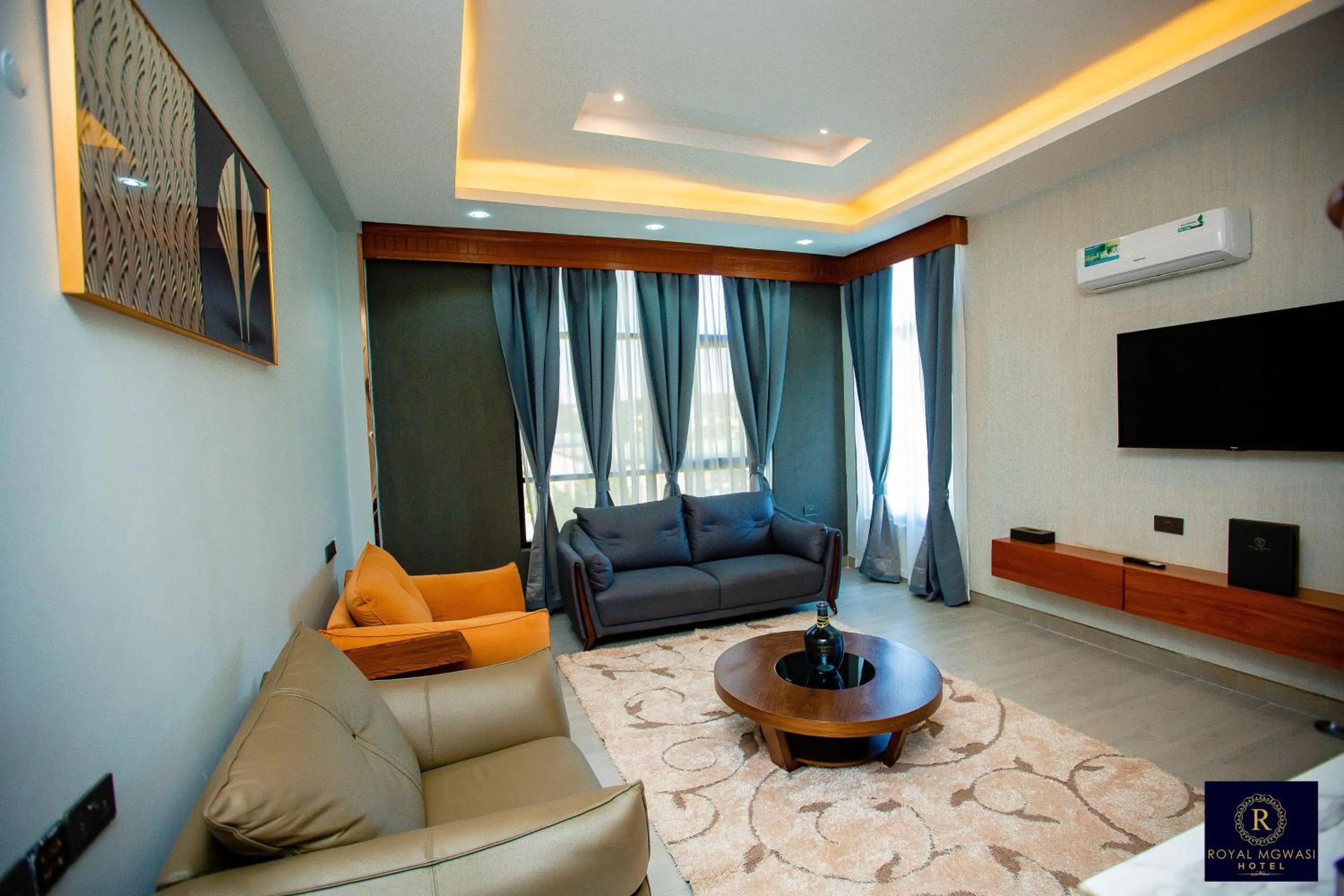 TV and multimedia in Royal Mgwasi Hotel