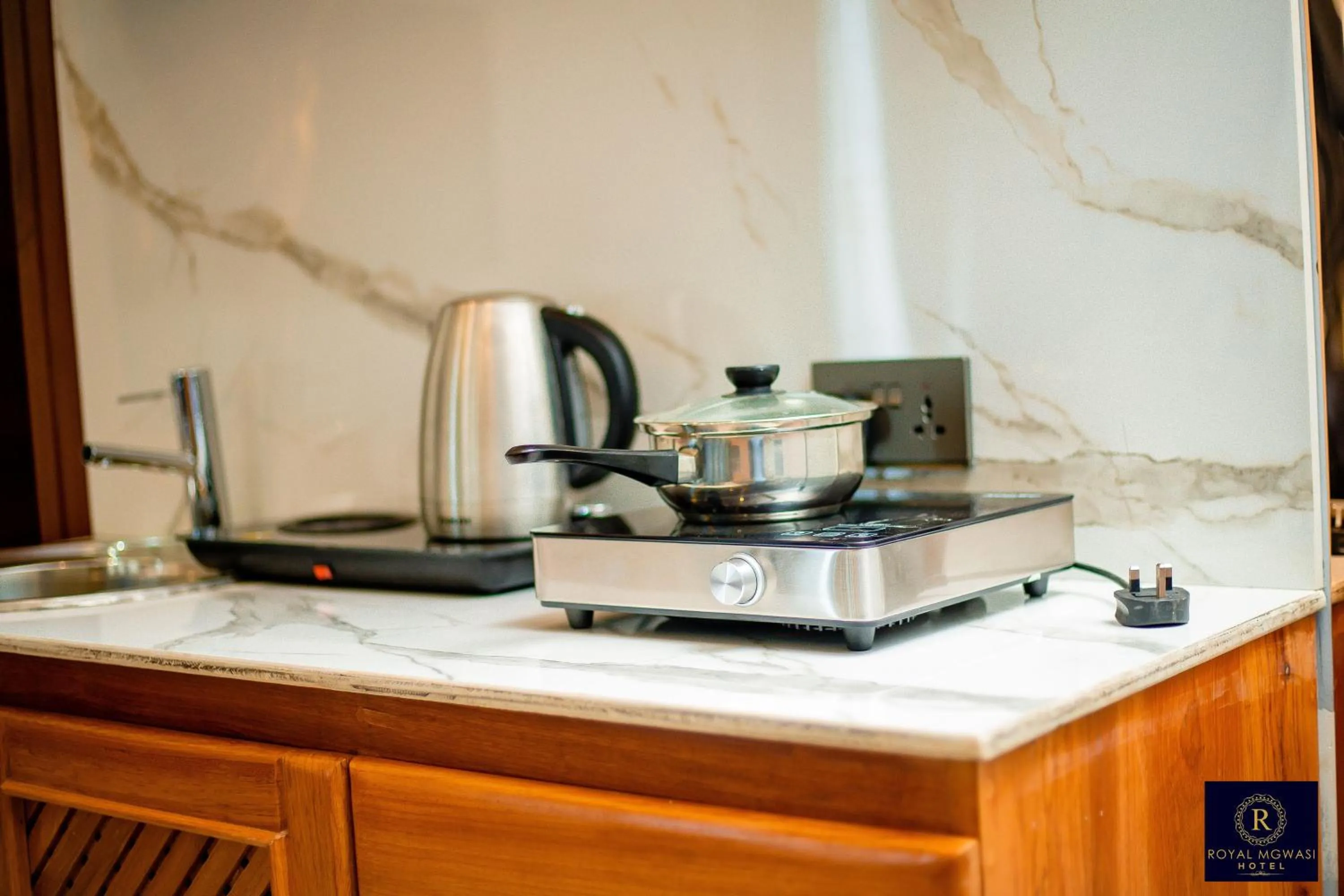 Coffee/tea facilities in Royal Mgwasi Hotel