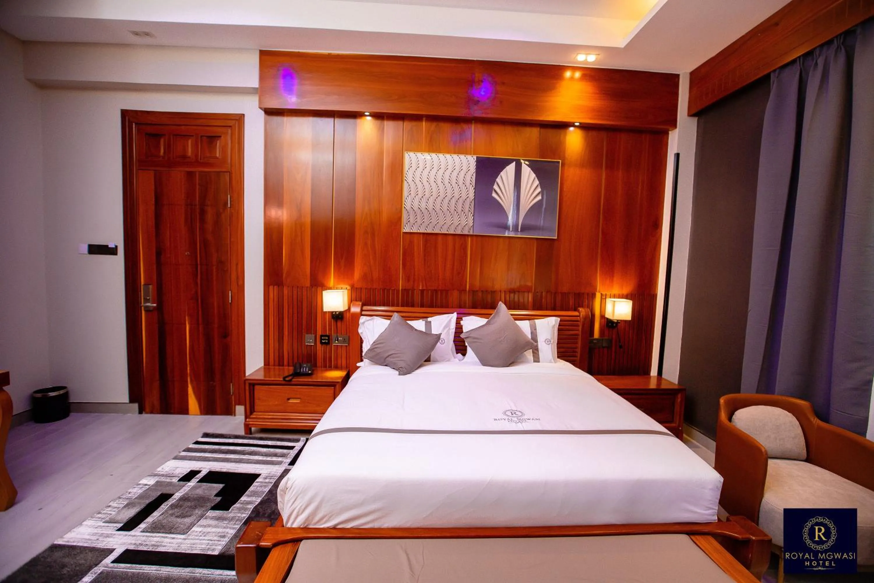 Bed in Royal Mgwasi Hotel