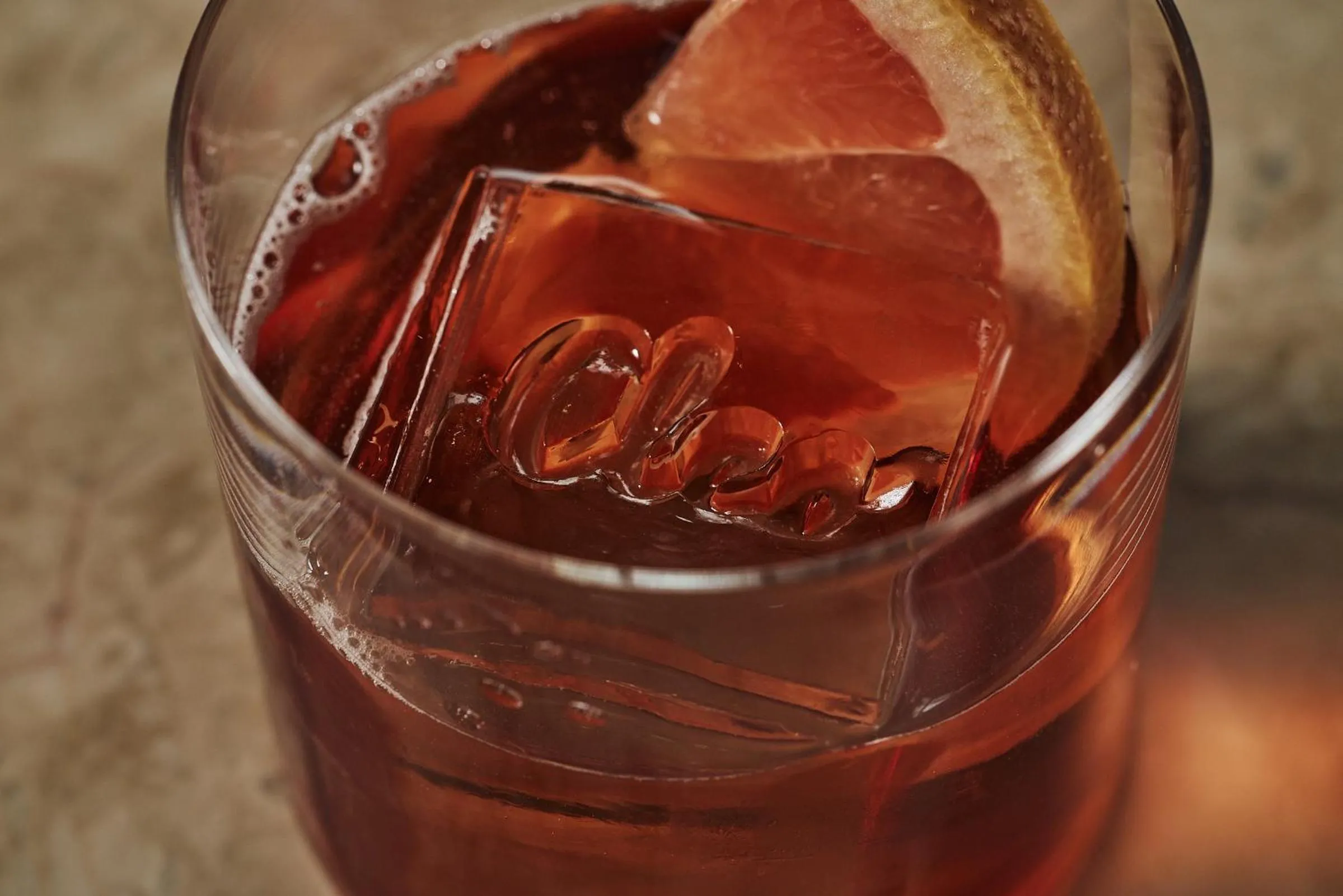 Alcoholic drinks in Hyde Melbourne Place