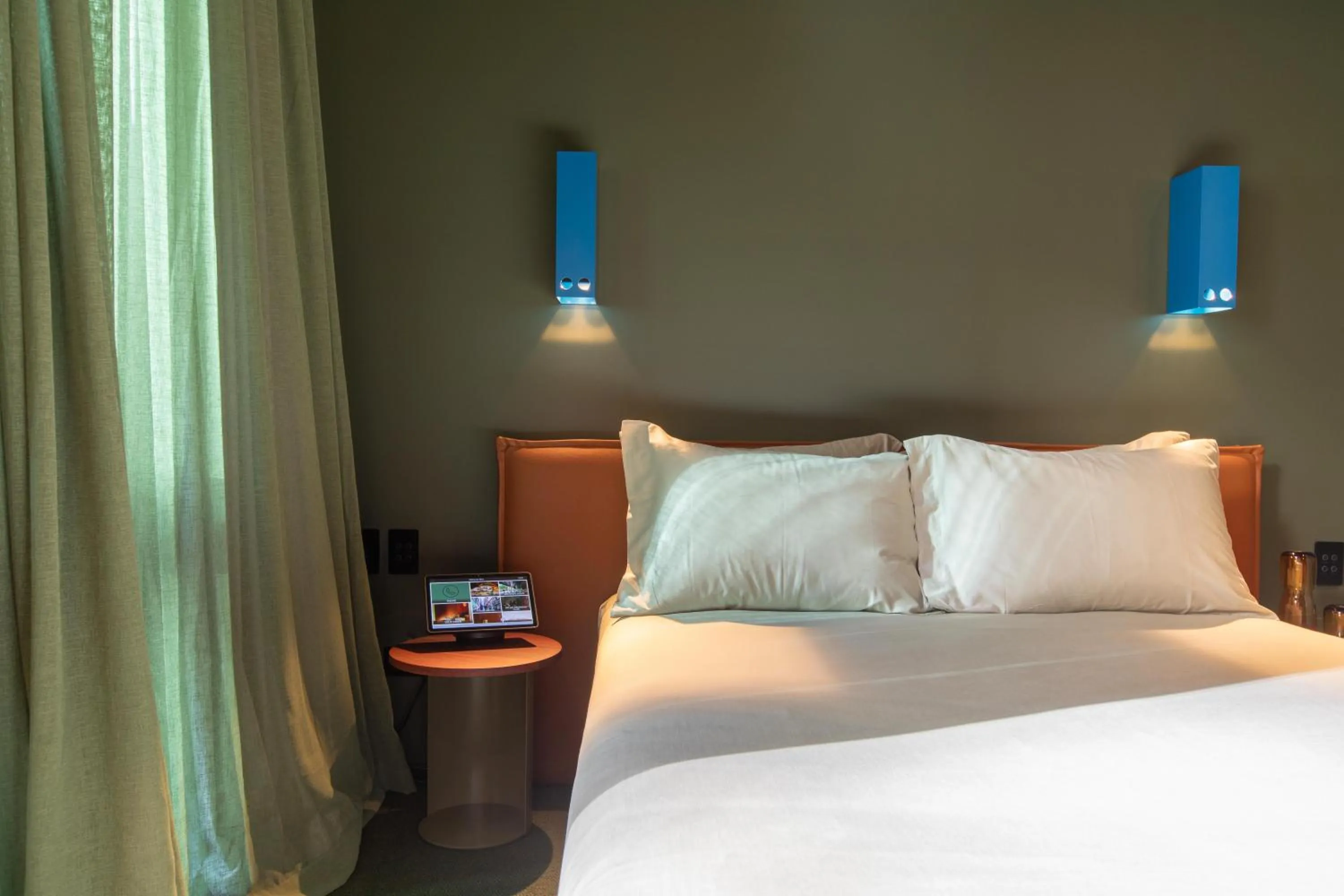 Bed in Hyde Melbourne Place