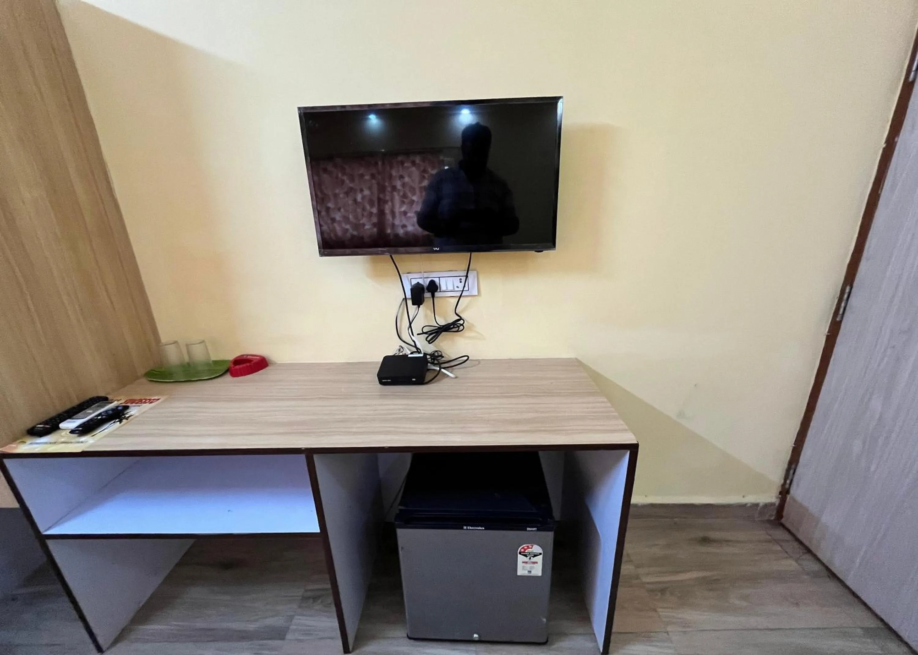 TV and multimedia in Hotel Bom Sucesso, Candolim Beach