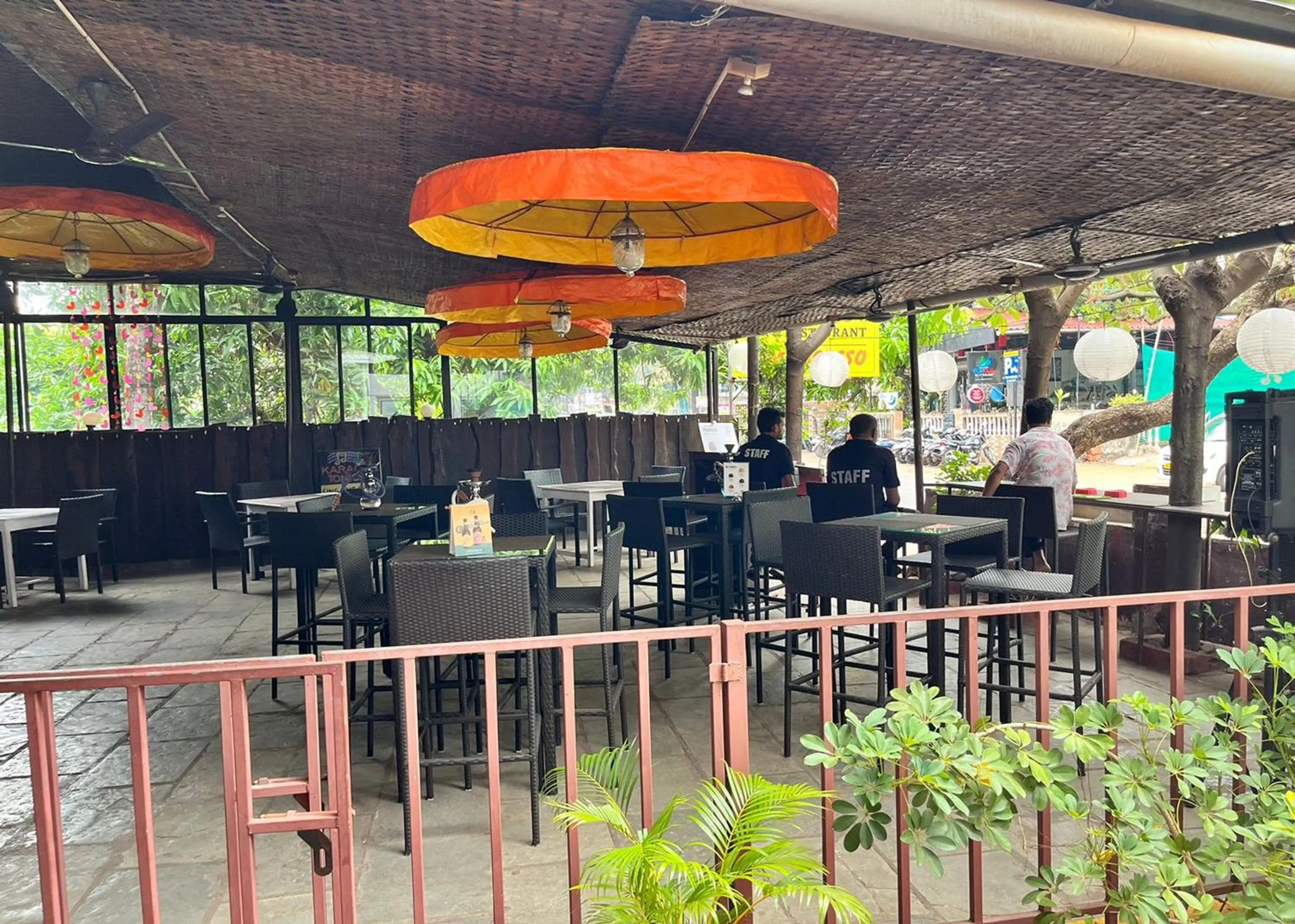 Restaurant/places to eat in Hotel Bom Sucesso, Candolim Beach