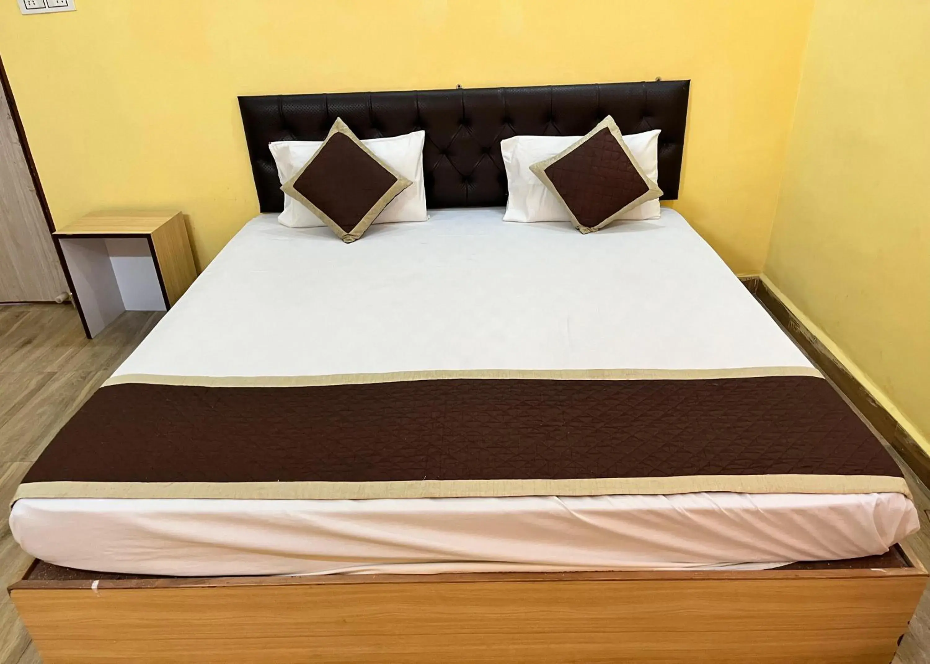 Standard Double Room in Hotel Bom Sucesso, Candolim Beach Standard Double Room in Hotel Bom Sucesso, Candolim Beach