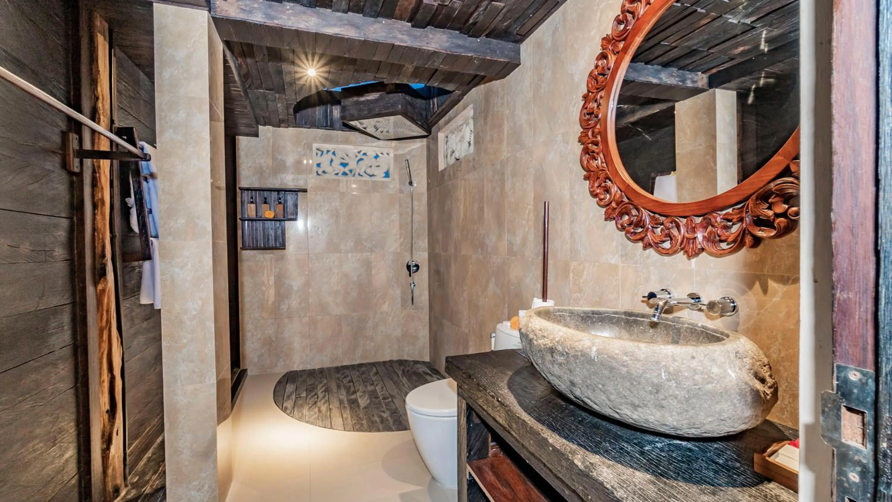 Bathroom in The Puspa Villa
