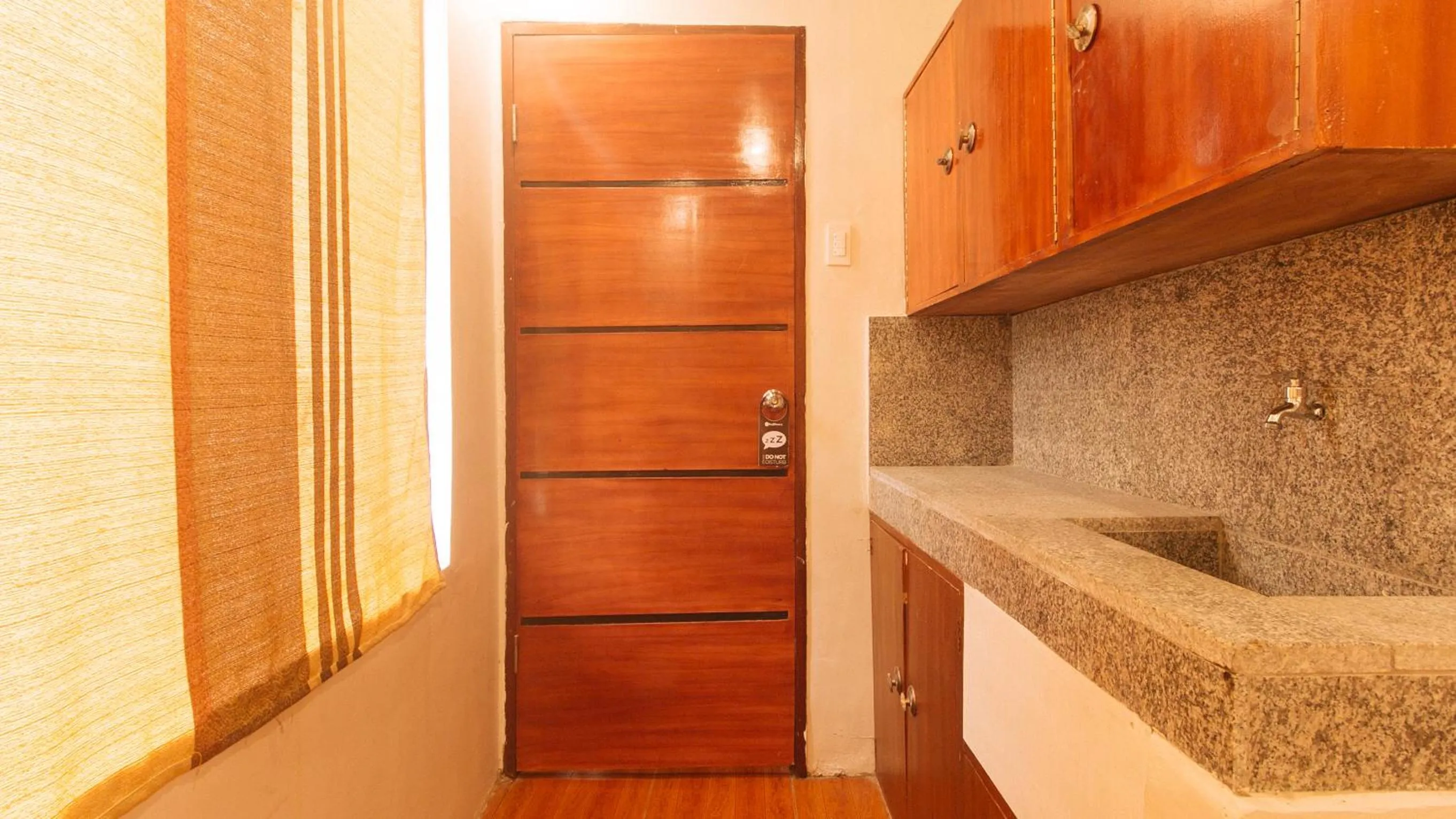 Bathroom in RedDoorz at Prince Hotel near NAIA T1