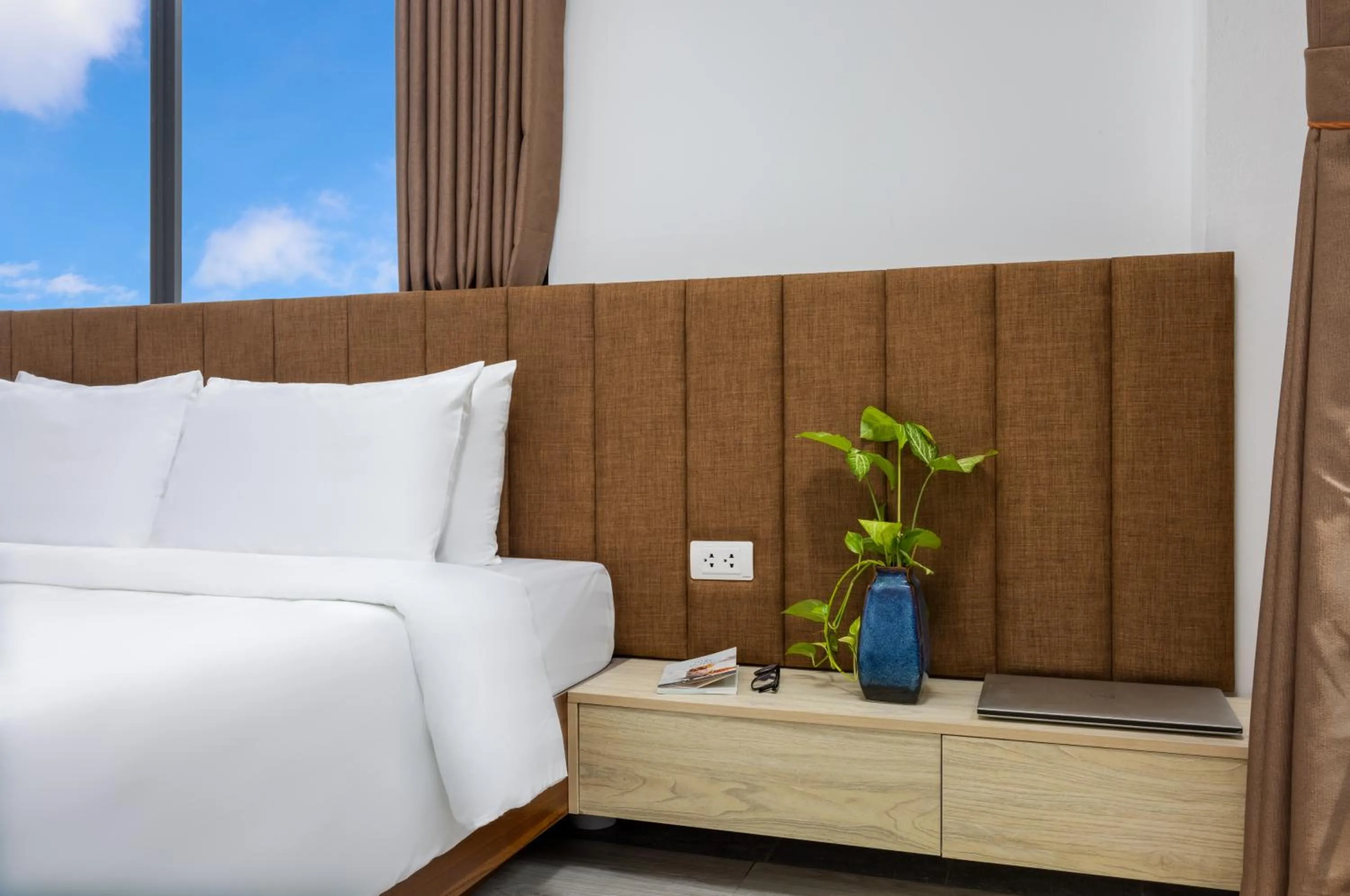 Toilet, Bed in Hanoi Center View Hotel and Spa