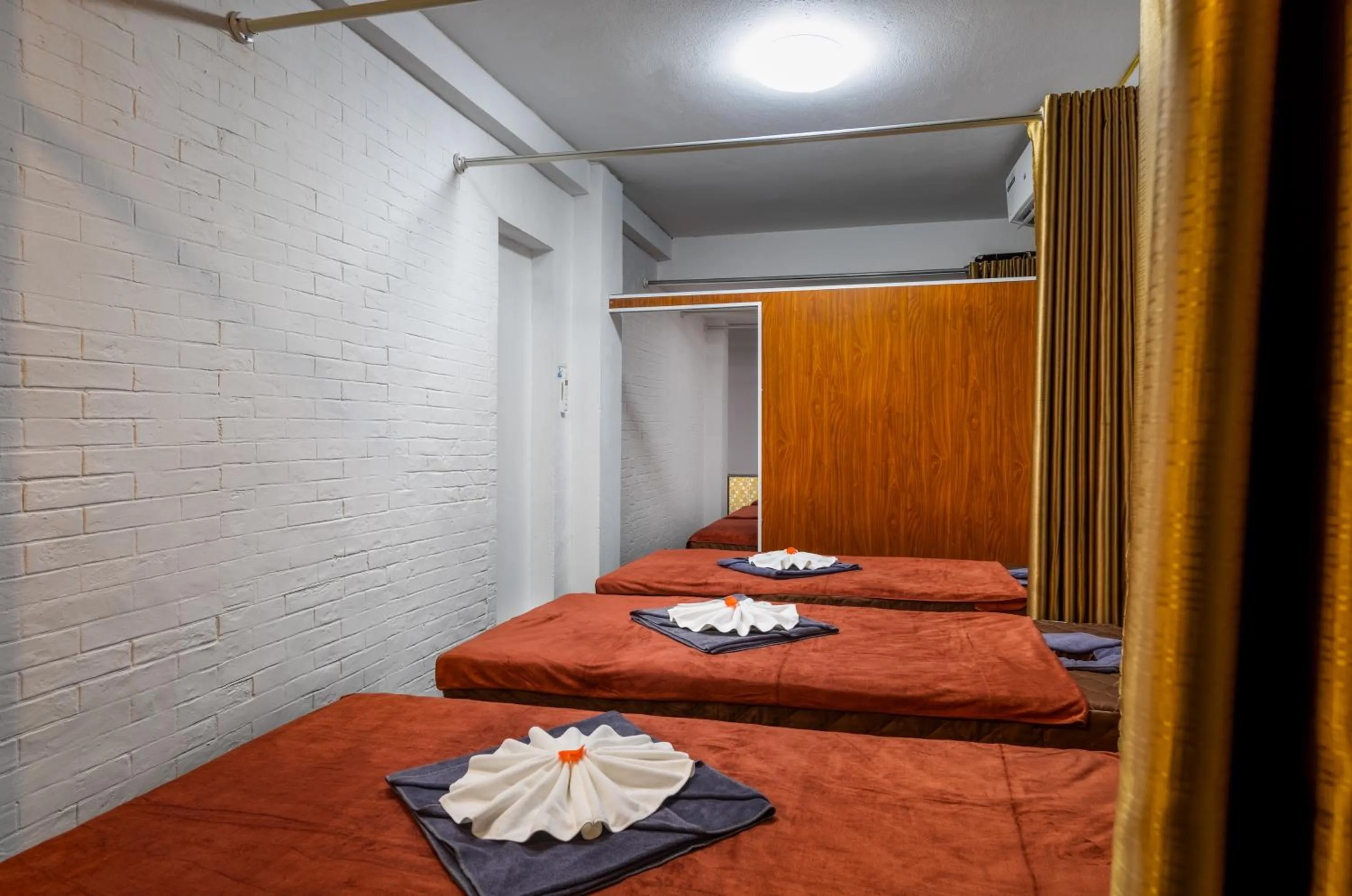 Massage, Bed in Hanoi Center View Hotel and Spa