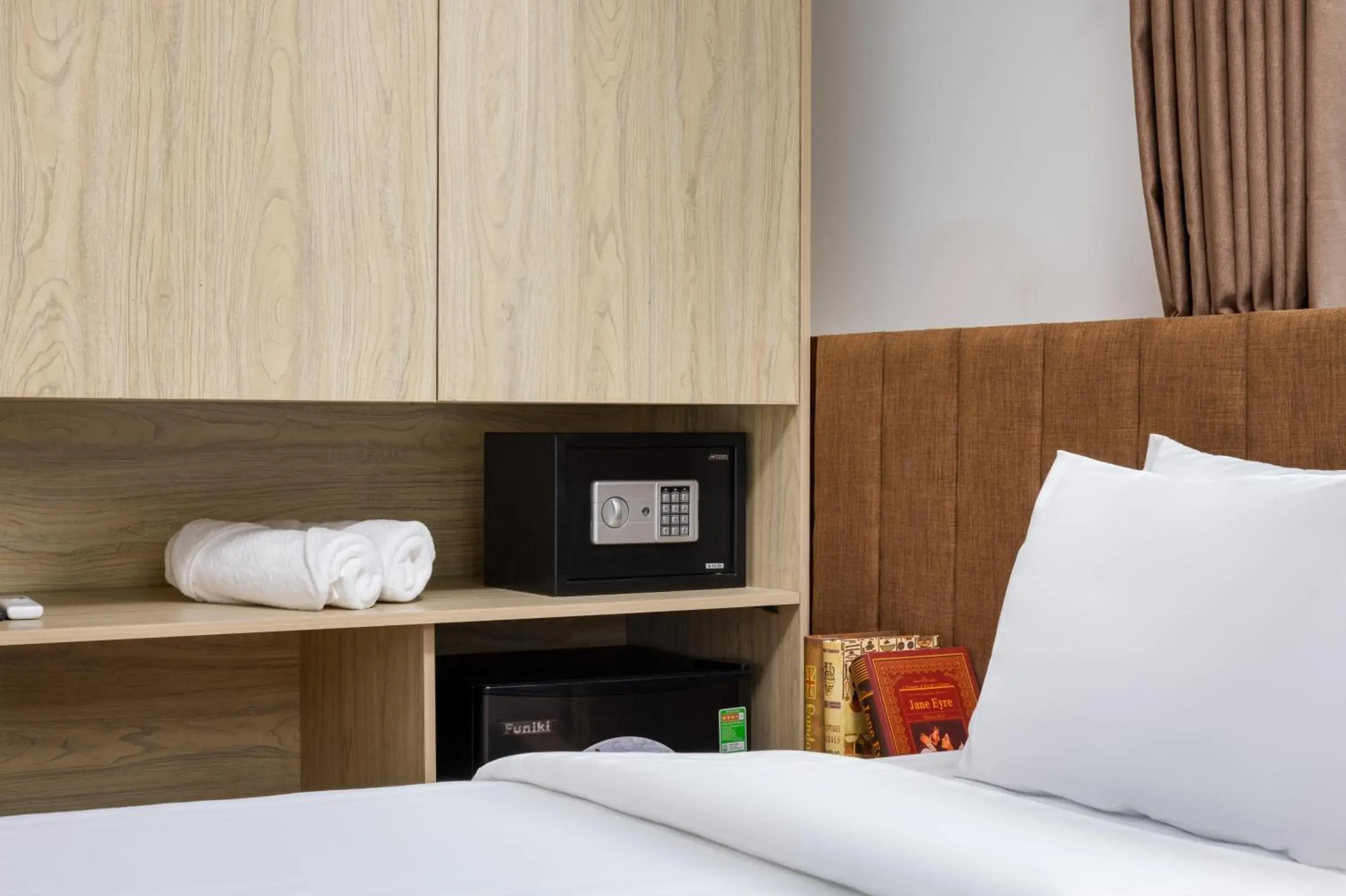 Twin Room with City View in Hanoi Center View Hotel and Spa Twin Room with City View in Hanoi Center View Hotel and Spa