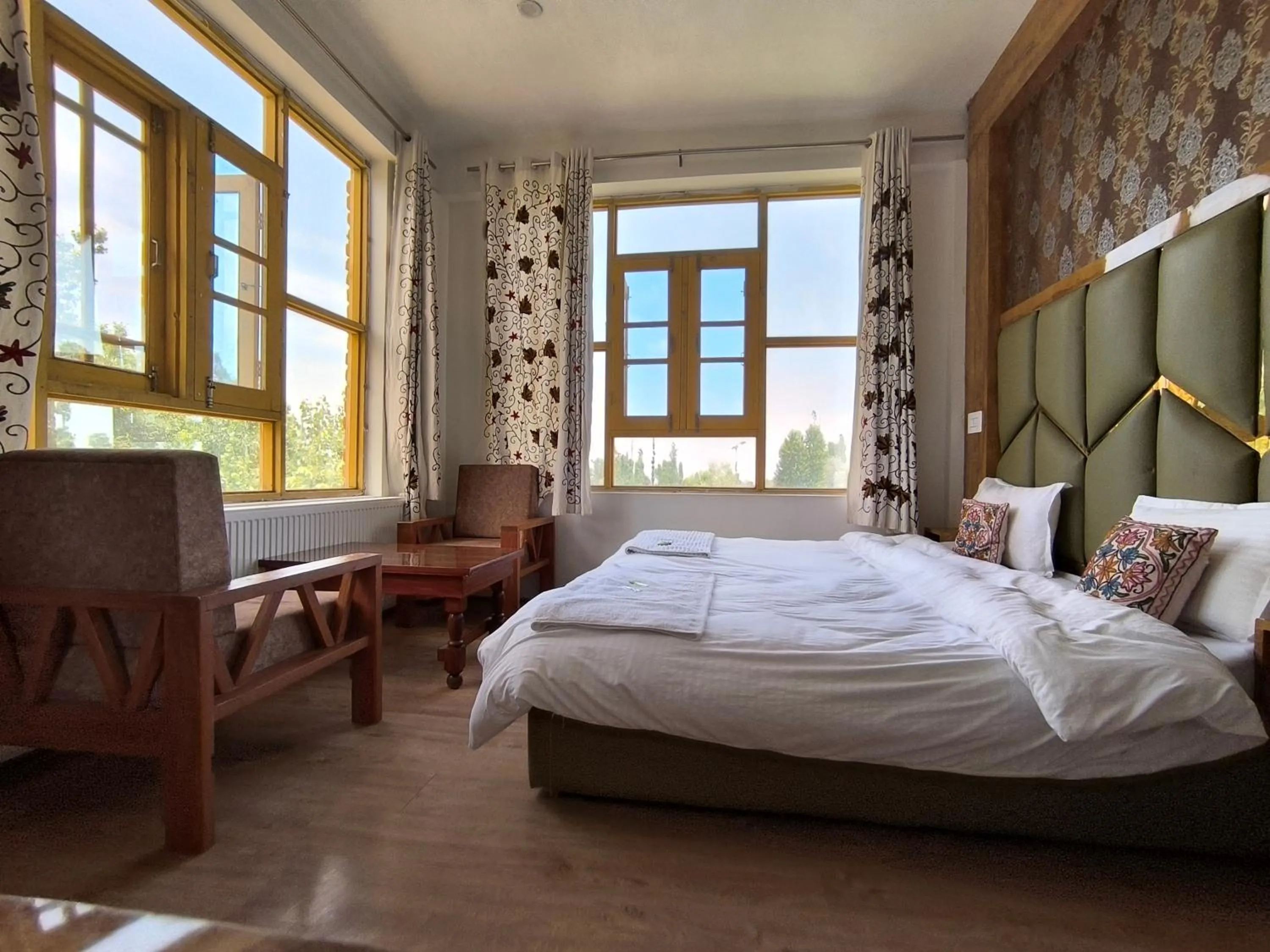Bed in Gulmarg GS Residency Hotel