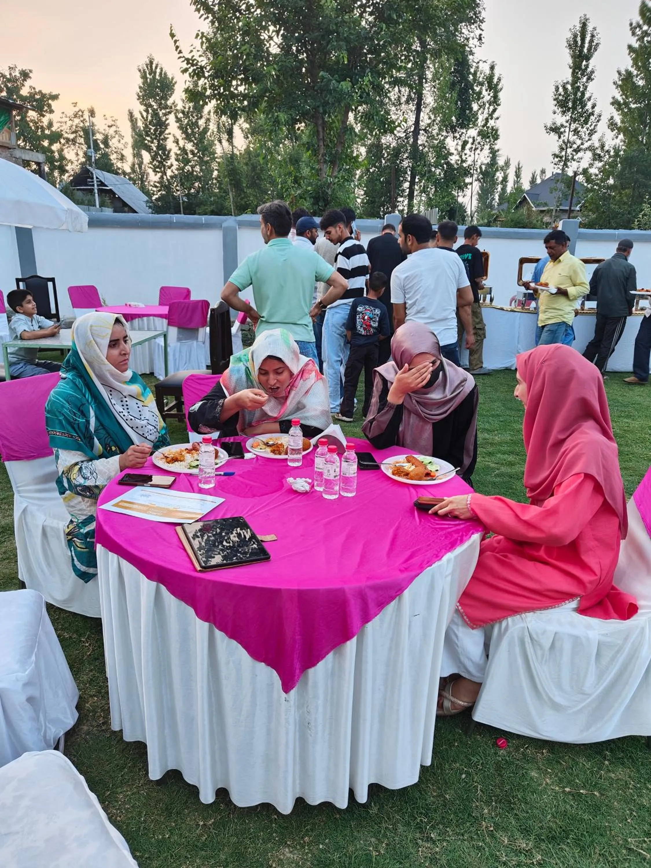 Food and drinks in Gulmarg GS Residency Hotel