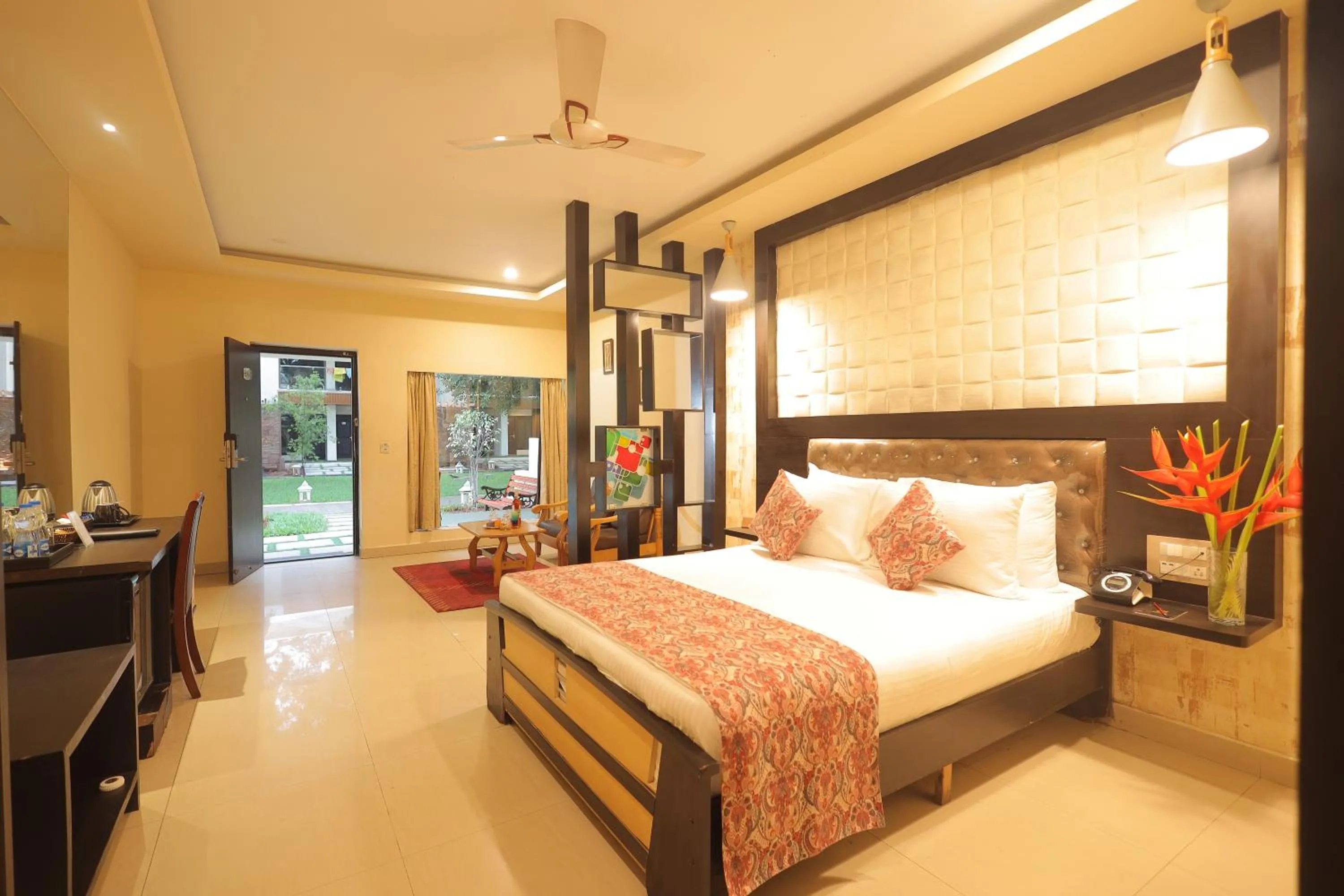 Bedroom, Bed in Sathyam Grand Resorts, Sriperumbudur