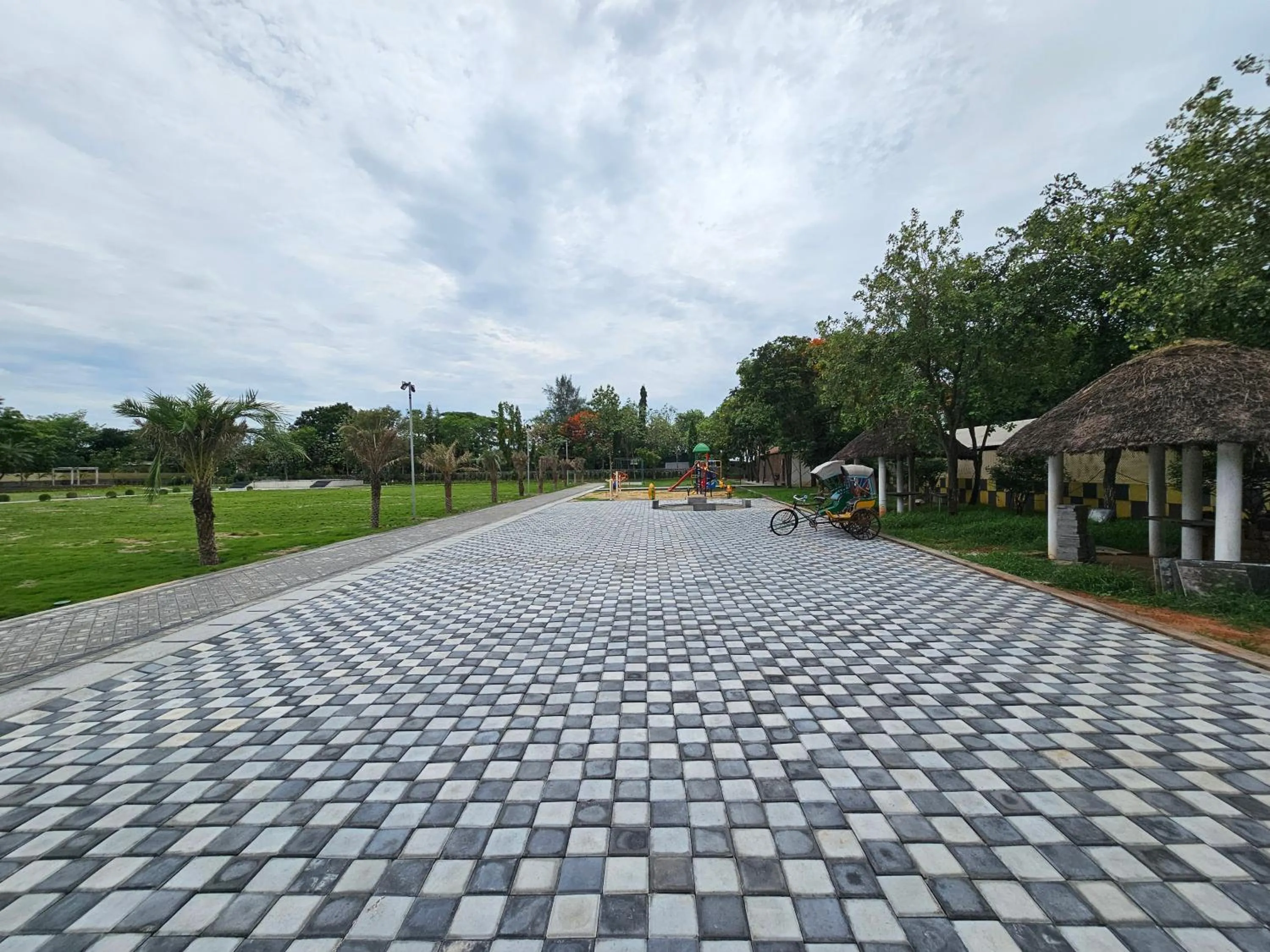 Garden view in Sathyam Grand Resorts, Sriperumbudur