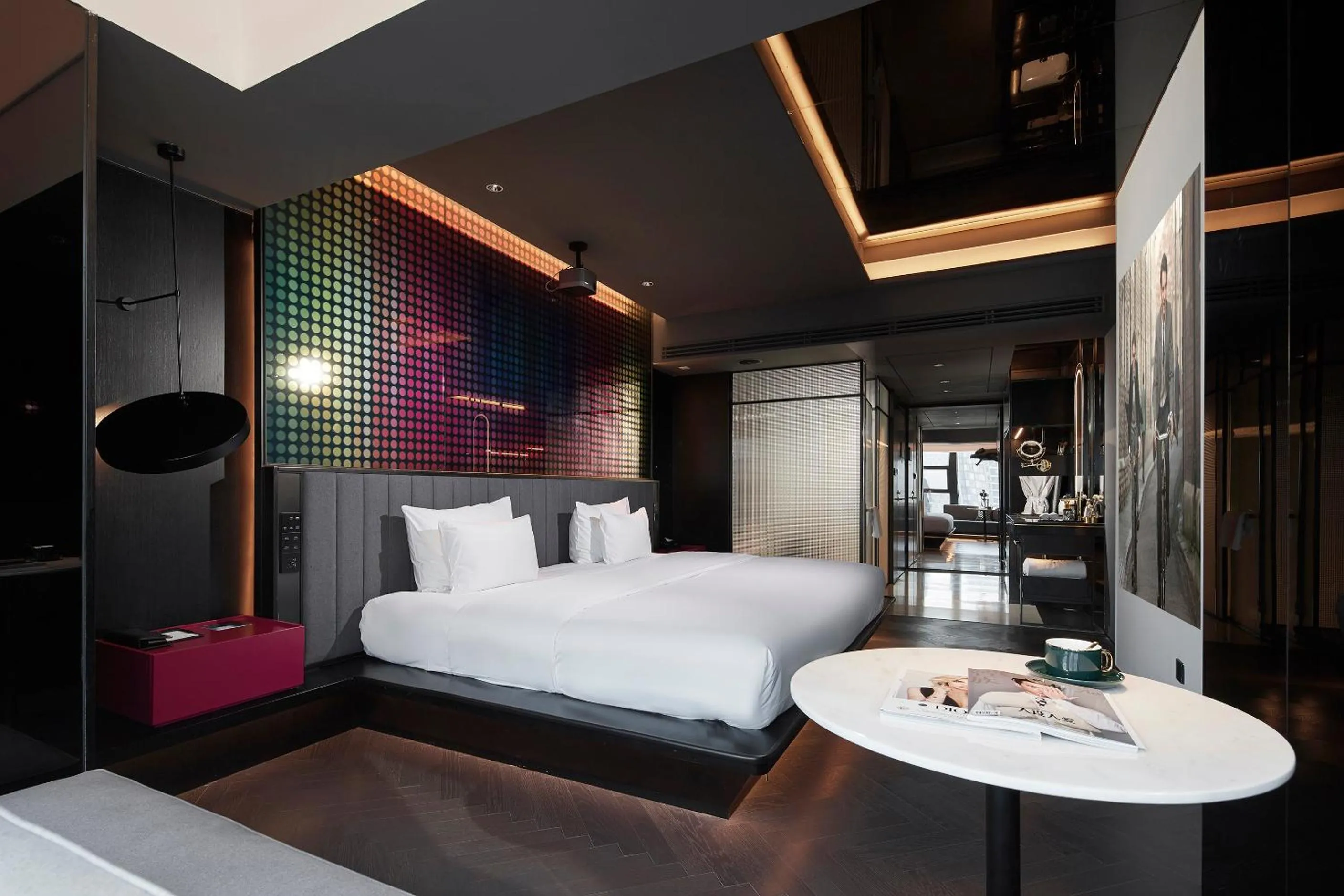 Photo of the whole room, Bed in ISEYA Design Hotel Chengdu Taikoo Li