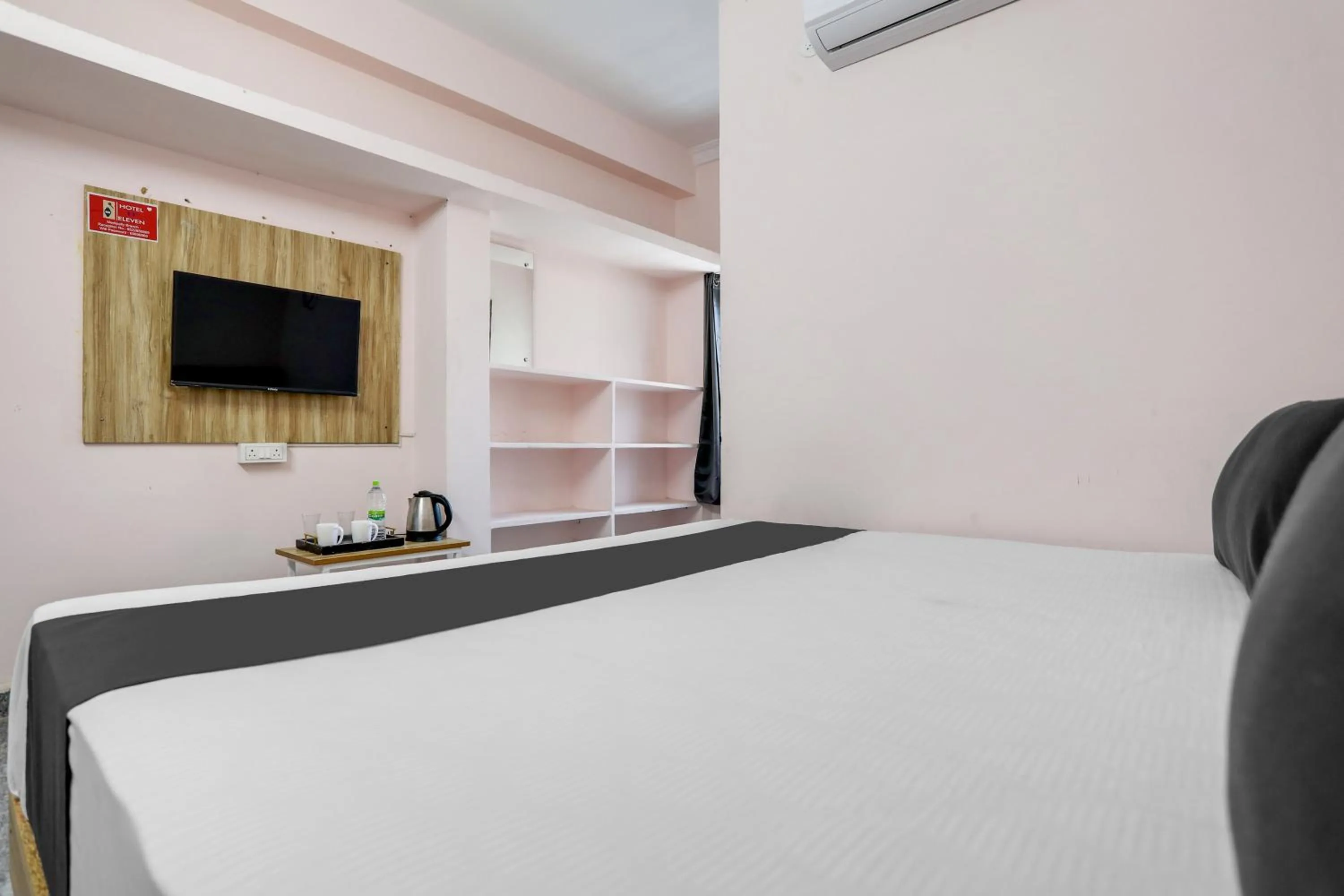 Bedroom, Bed in Hotel O 11 Eleven