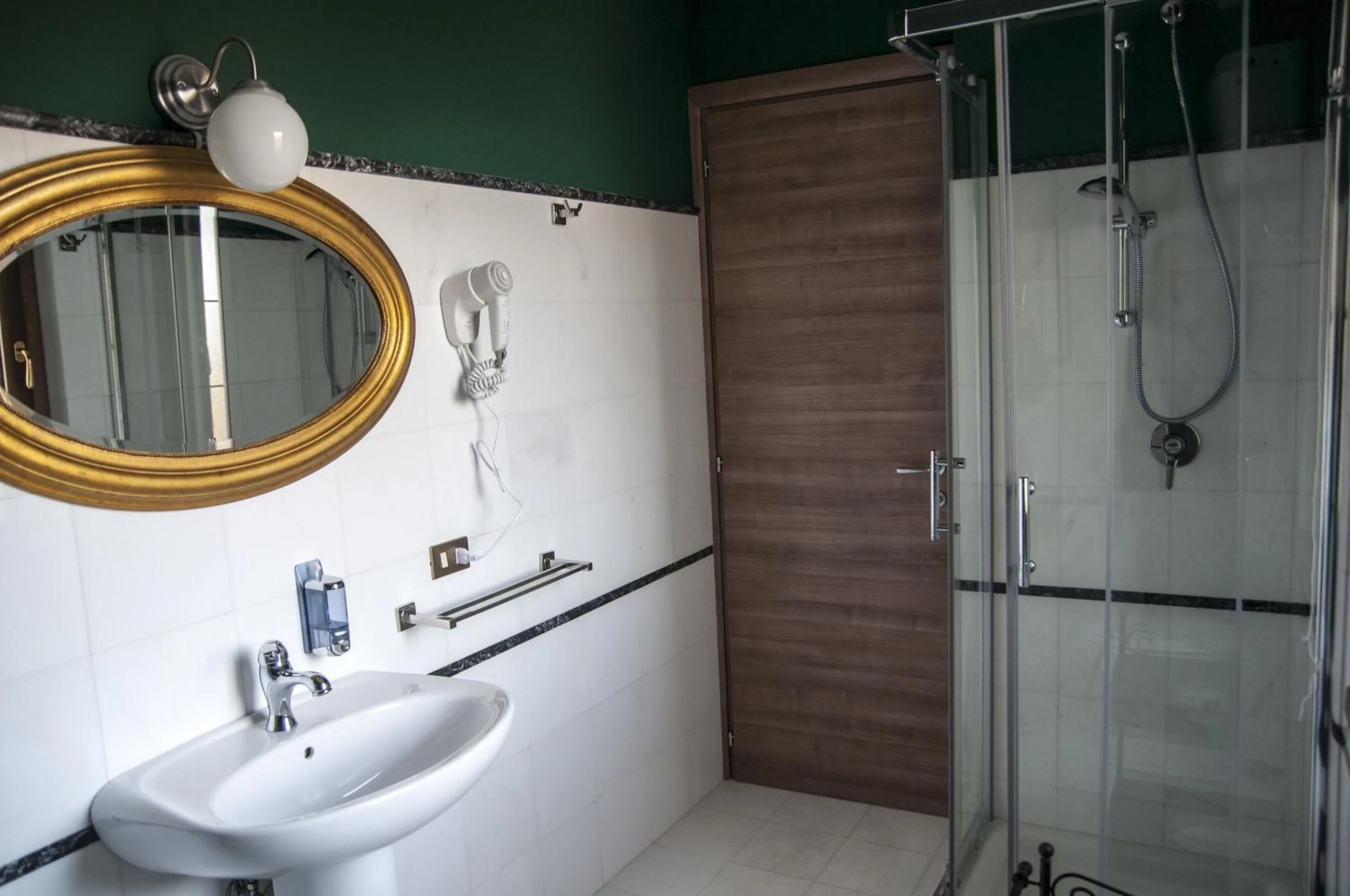 Bathroom in Casale delle Rose B&B Fattoria