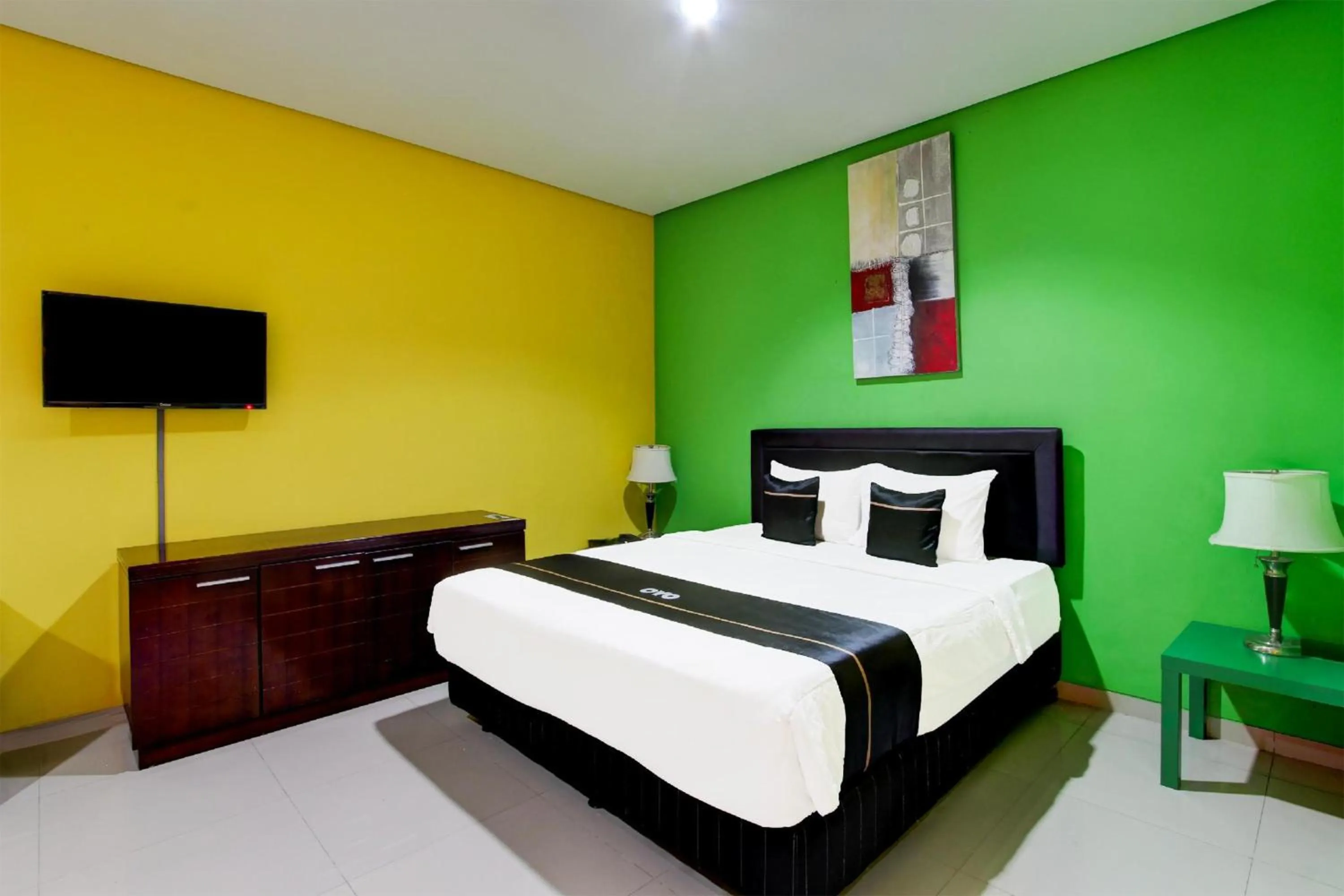 Bedroom, Bed in Hotel O Amanah Sejahtera Near Bandara Adi Soemarmo