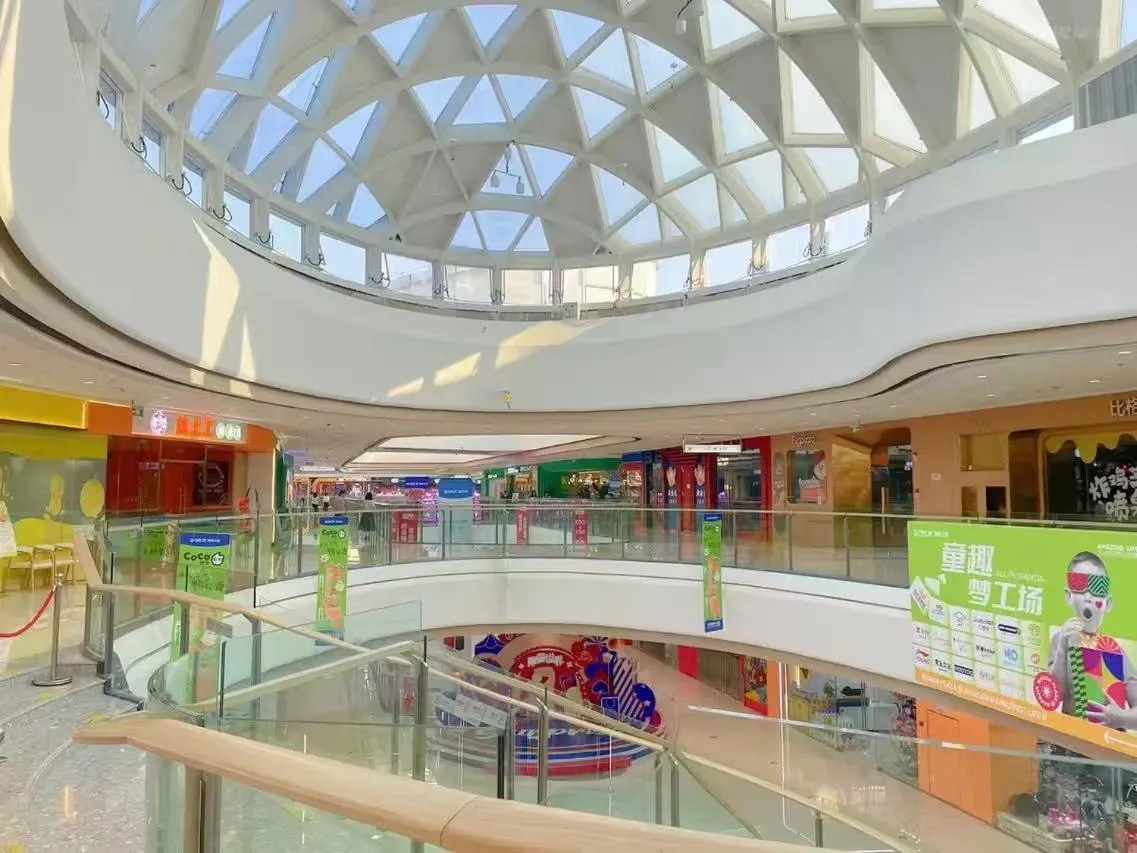 Shopping Area in Vienna Hotel Jiangjin Wanda Plaza Shengquansi Subway Station