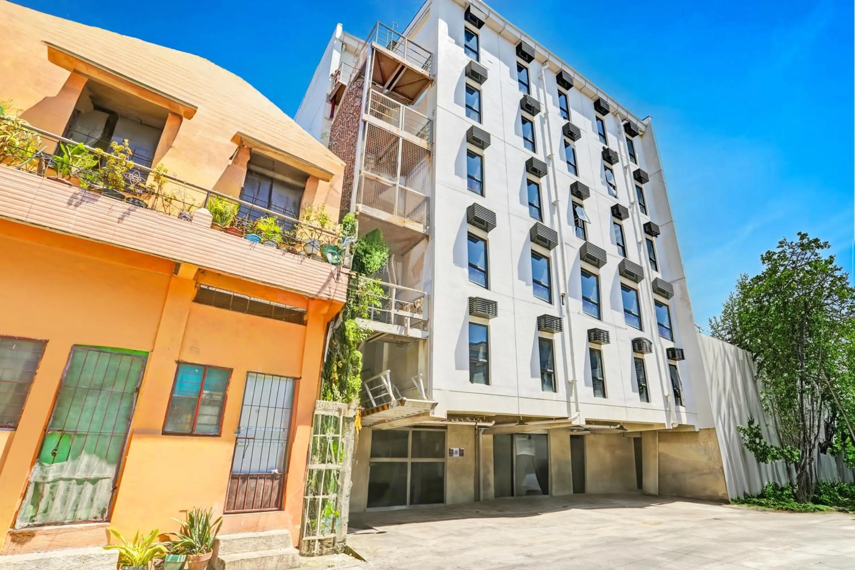 Facade/entrance in Spot On Classy Bunkbeds Near Makati Manila Formerly MYTOWN Madrid