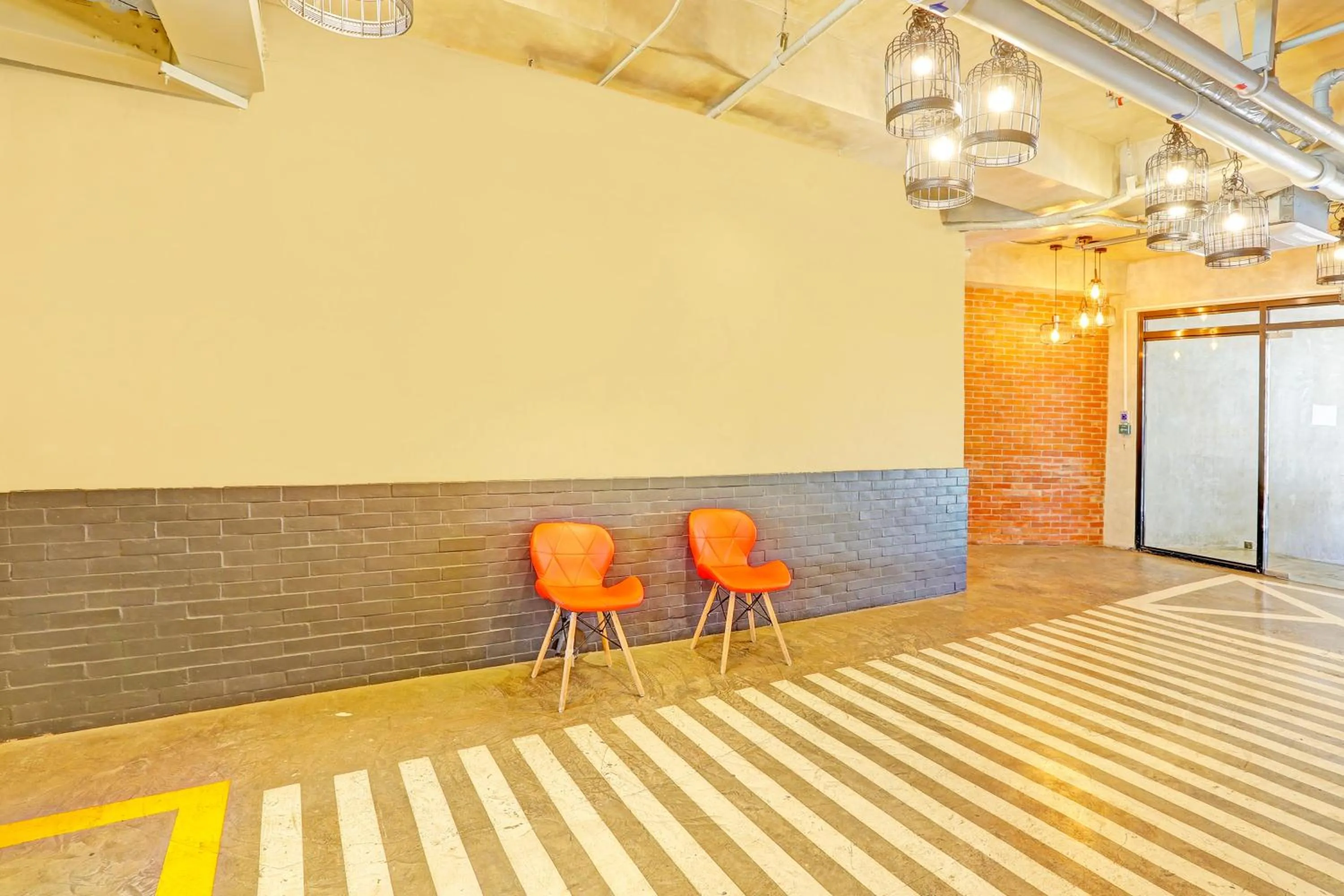 Lobby or reception in Spot On Hostel ,Taguig Manila Formerly MYTOWN HongKong