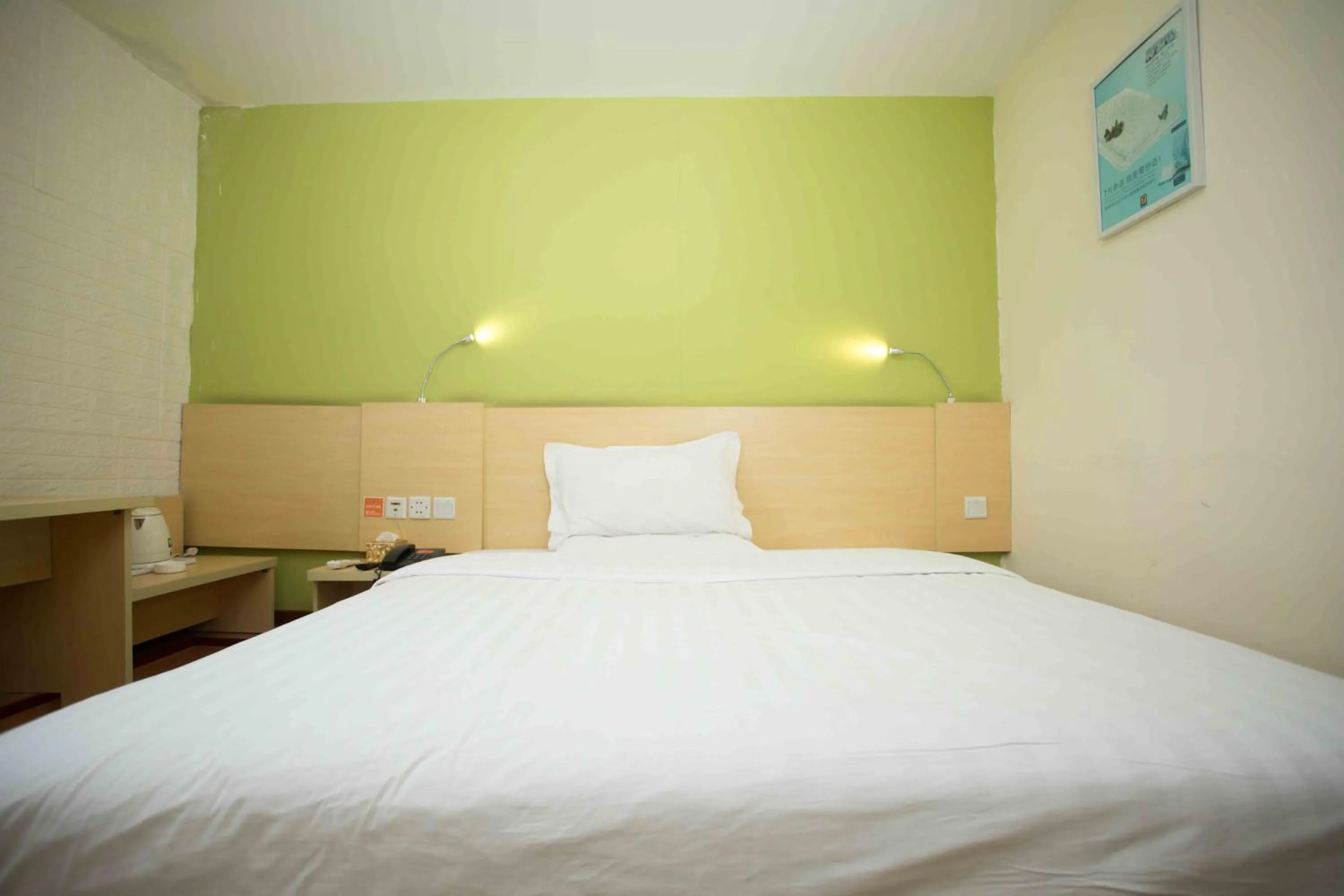 Bed in 7Days Inn Huizhou West Lake