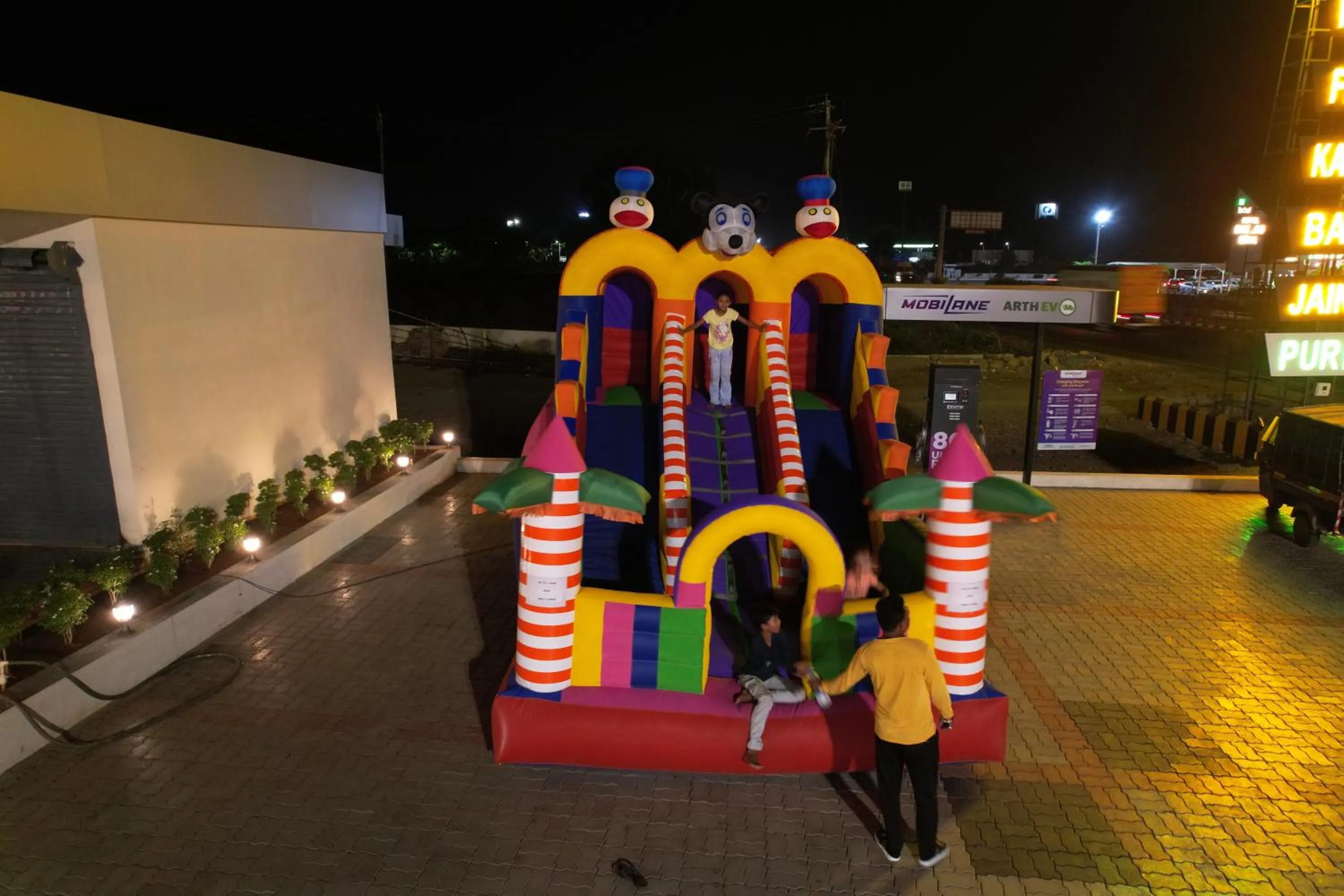 Children play ground in Hotel Grand Haveli
